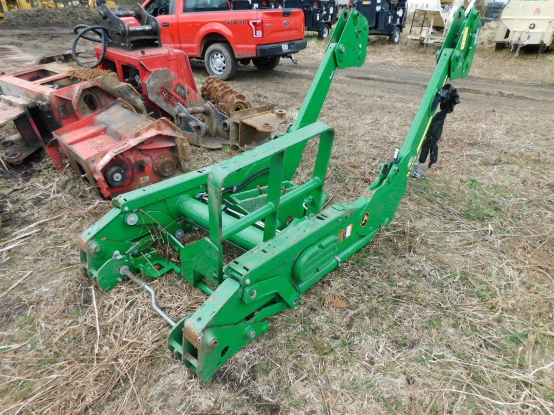 John Deere 620R Front-End Loader Attachment - Image 5 of 6