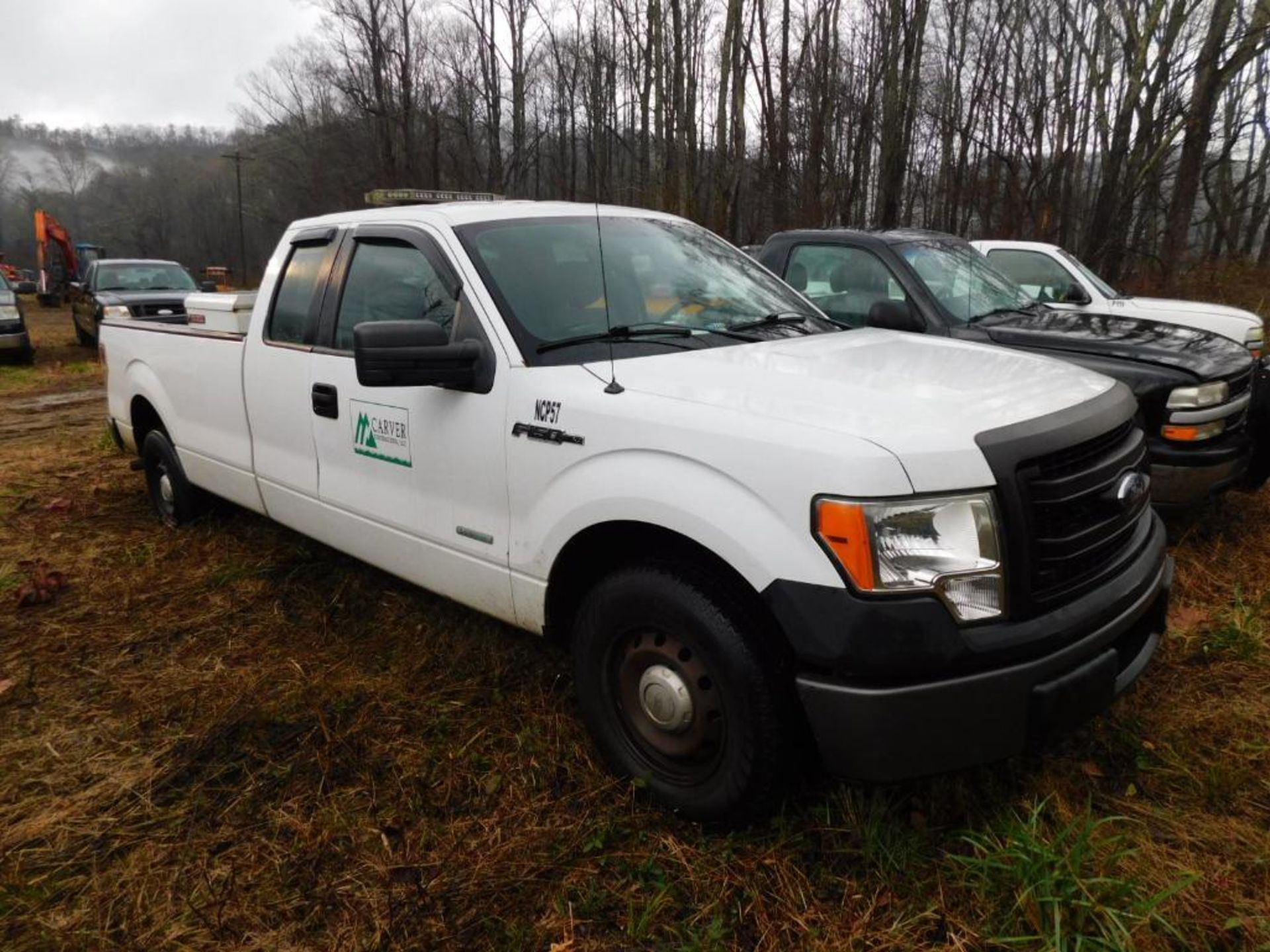 2015 Ford F250 Super-Duty Crew Cab XLT, 4-Wheel Drive, V8 Gasoline Motor, Auto, 6'8" Bed w/Toolbox, - Image 2 of 7