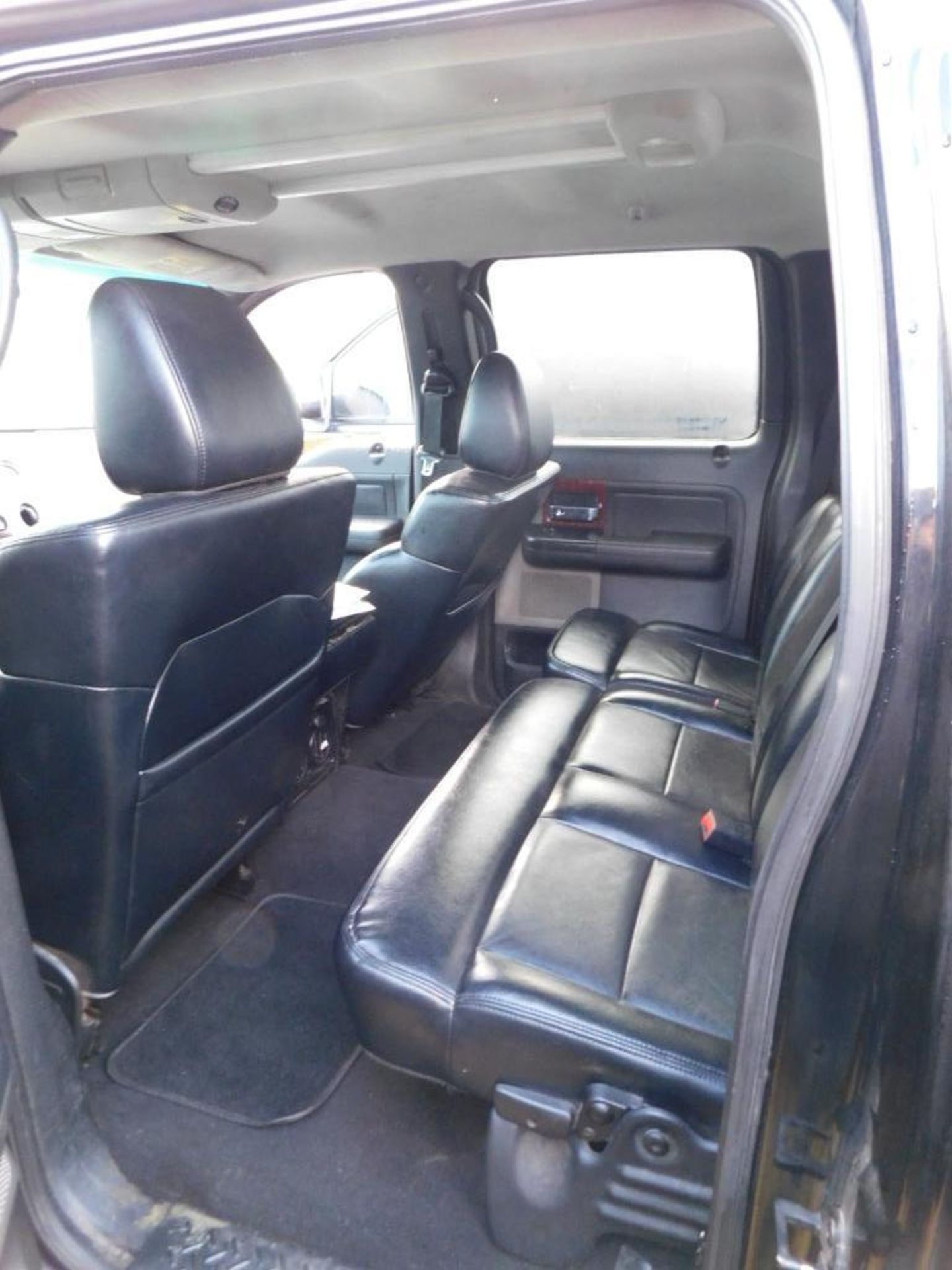 2005 Ford F150 Lariat Crew Cab, 4-Wheel Drive, 5.4 Liter V8 Gasoline Motor, Auto, 5'6" Bed w/Toolbox - Image 11 of 12