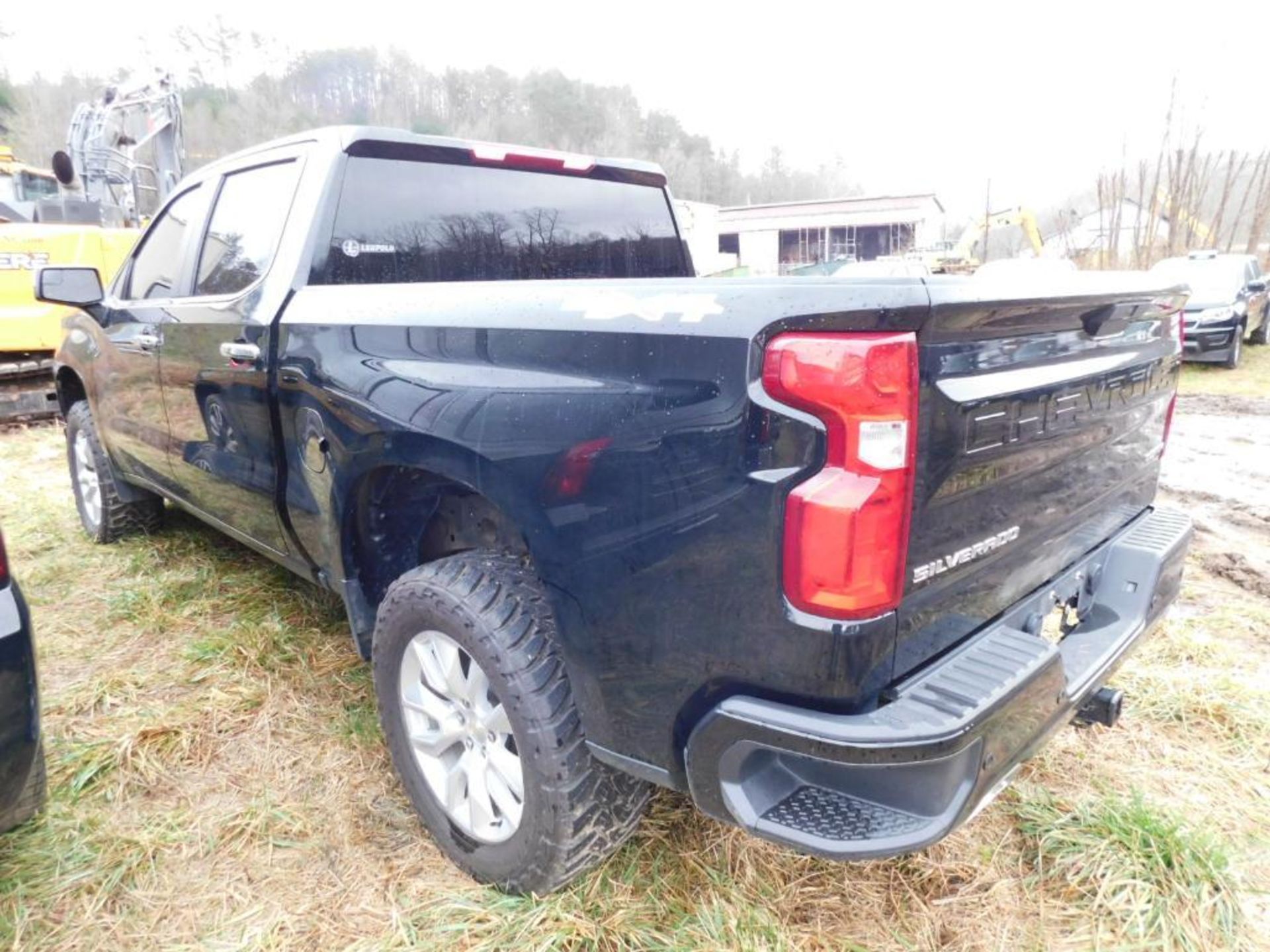 2019 Chevy Silverado Custom Crew Cab, 4-Wheel Drive, 5.3 Liter Ecotec 3, V8 Gasoline Motor, Auto, VI - Image 10 of 13