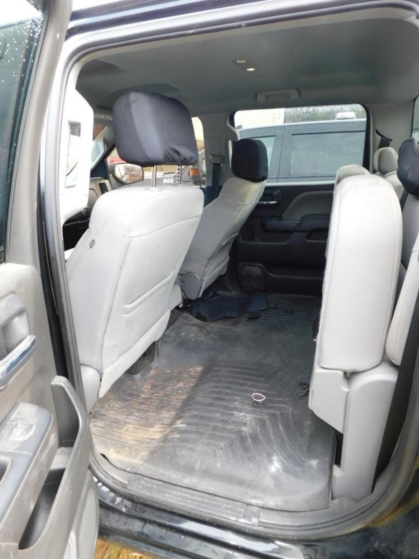 2018 Chevy Silverado 1500 Custom Crew Cab, 4-Wheel Drive, 5.3 Liter, Ecotec 3, V8 Gasoline Motor, Au - Image 11 of 11