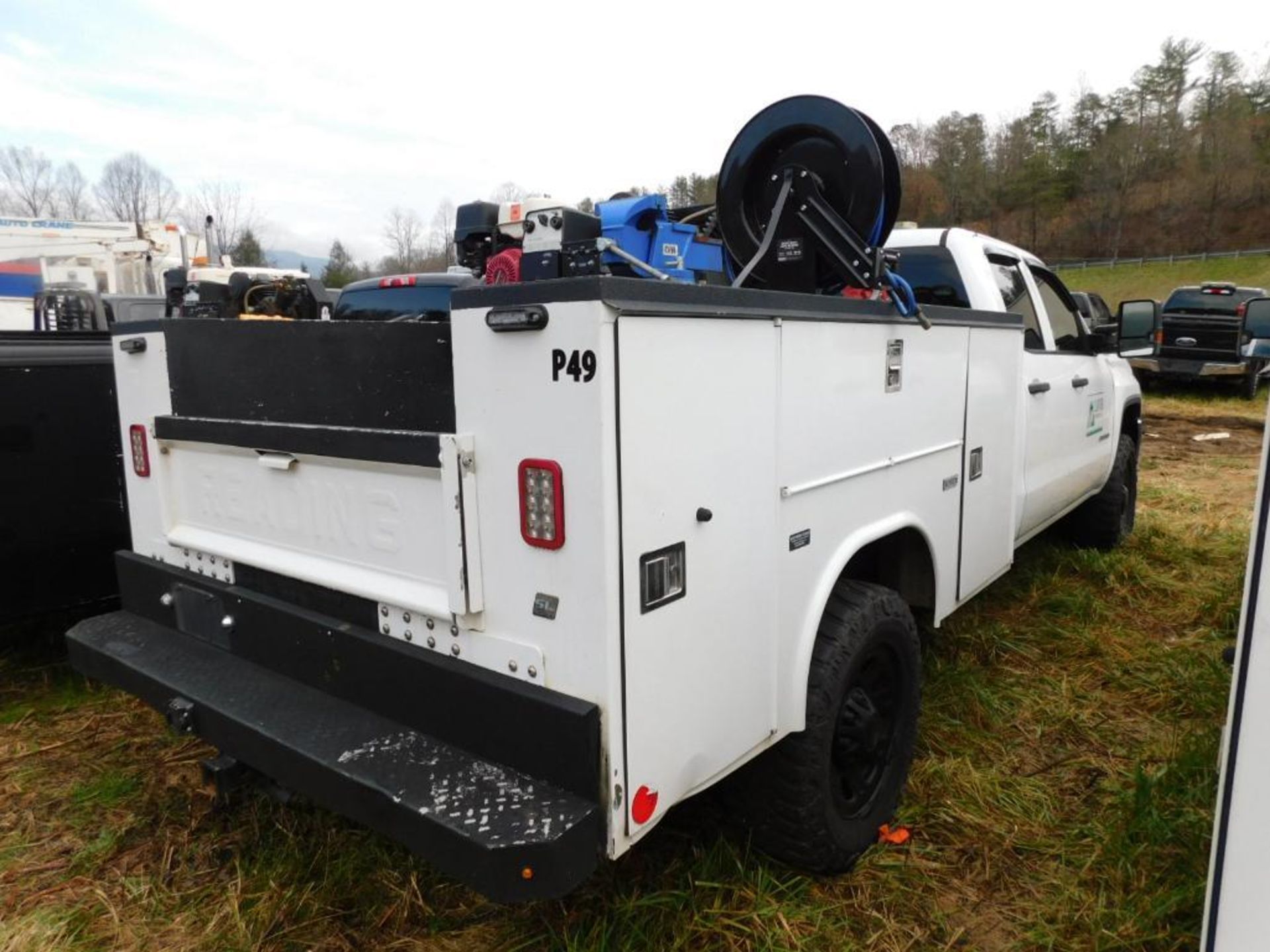 2018 GMC Sierra 2500 HD Crew Cab, 4-Wheel Drive Mechanics Truck, 6.0 Liter Vortec, V8, Gasoline Moto - Image 5 of 13