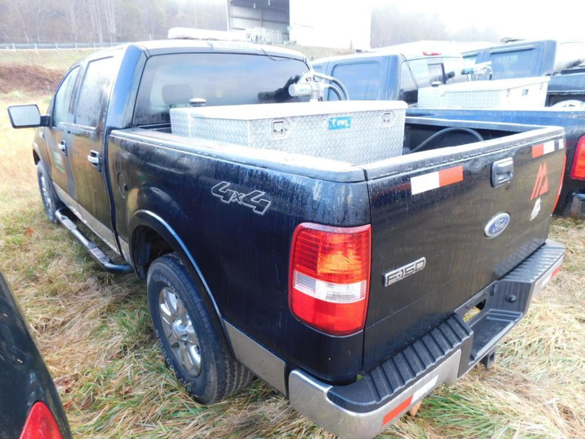 2005 Ford F150 Lariat Crew Cab, 4-Wheel Drive, 5.4 Liter V8 Gasoline Motor, Auto, 5'6" Bed w/Toolbox - Image 4 of 12