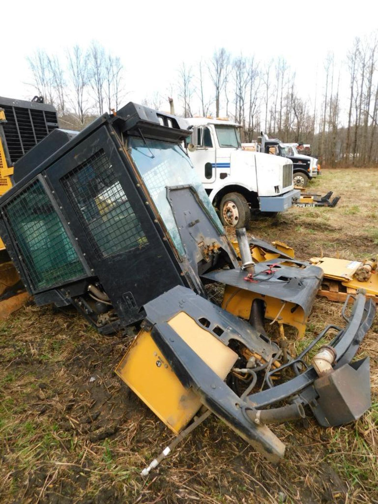 Caterpillar 525C Wheel Skidder (AS, IS) - Image 9 of 14