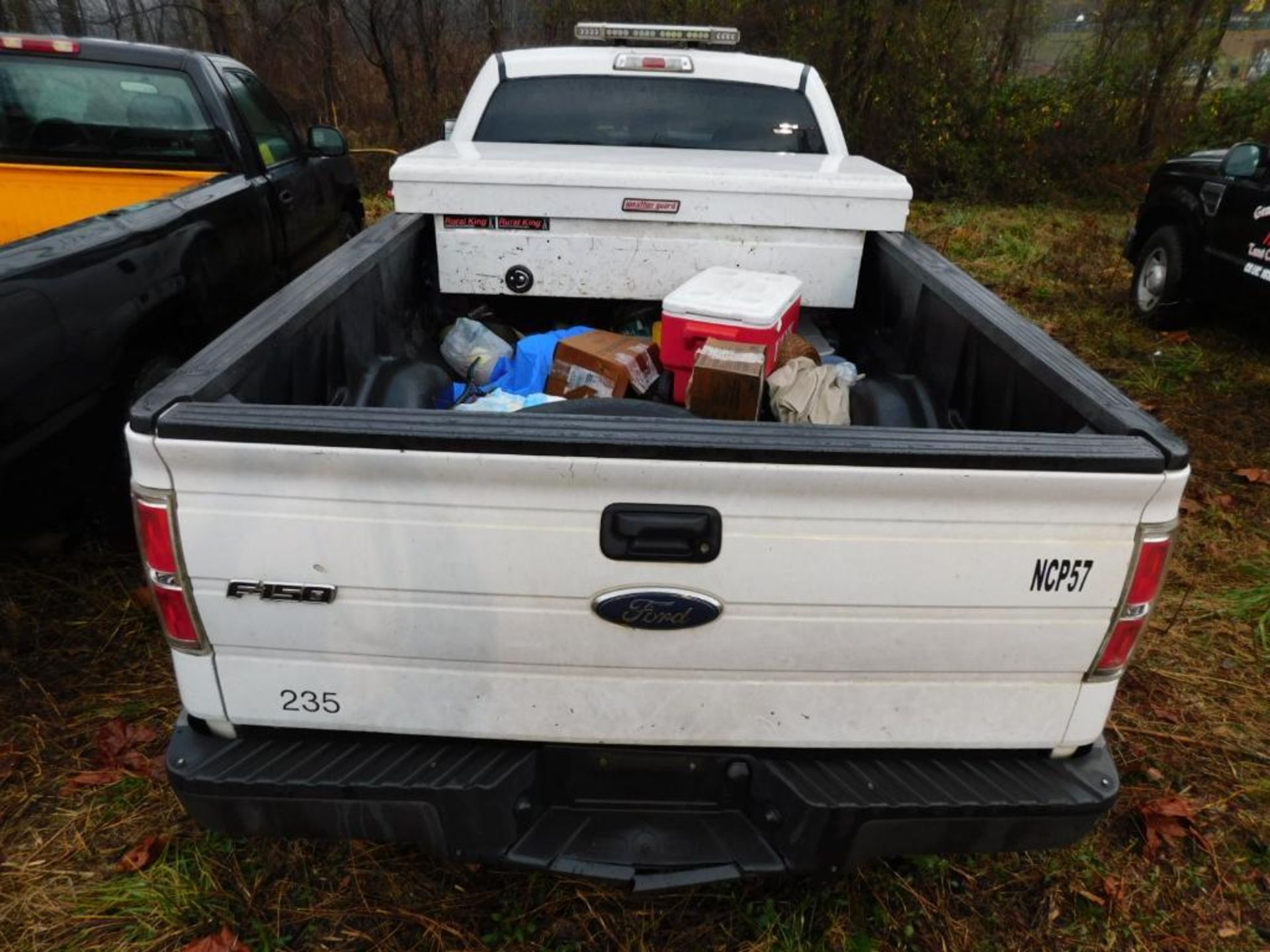 2015 Ford F250 Super-Duty Crew Cab XLT, 4-Wheel Drive, V8 Gasoline Motor, Auto, 6'8" Bed w/Toolbox, - Image 6 of 7