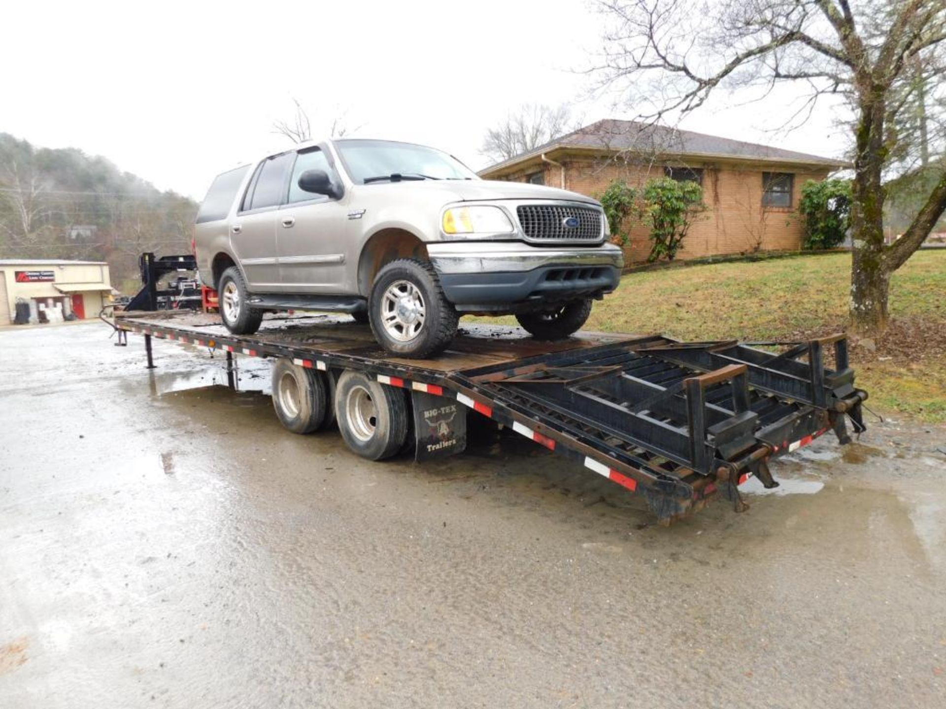 2014 Big Tex Gooseneck Trailer, 32', 5' Dovetail, VIN 16VGX2821E6048305, TR04 - Image 4 of 8