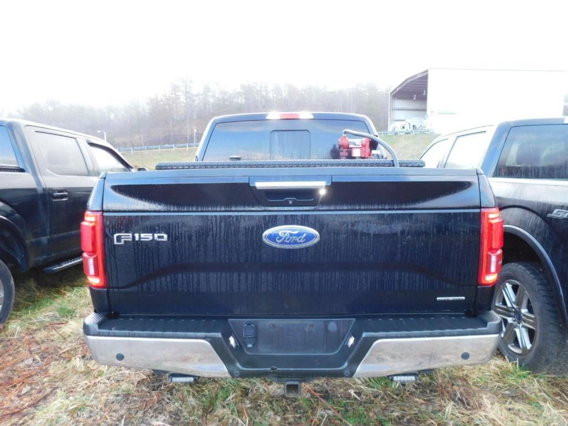 2016 Ford F150 Lariat Crew Cab, 4-Wheel Drive, 5.0 V8 Gasoline Motor, Auto, Moon Roof, 5'6" Bed w/To - Image 6 of 13