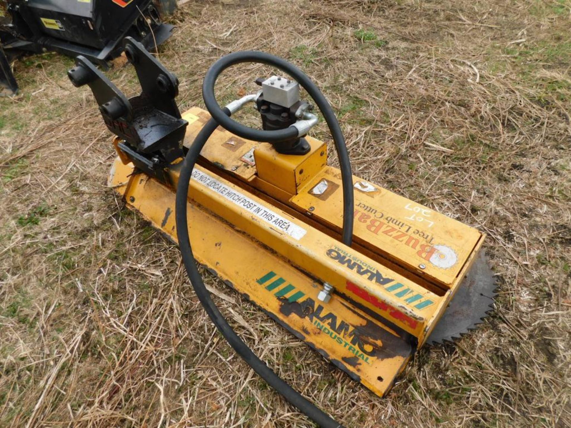 Alamo Industries Buzz Bar Hydraulic Tree Limb Cutter w/Mini Excavator Mount - Image 3 of 4