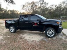 2020 Chevy Silverado 1500 4WD Crew Cab Pickup, VIN 1GCUYBEF1LZ151626, 92,000 Miles Indicated, P117 (