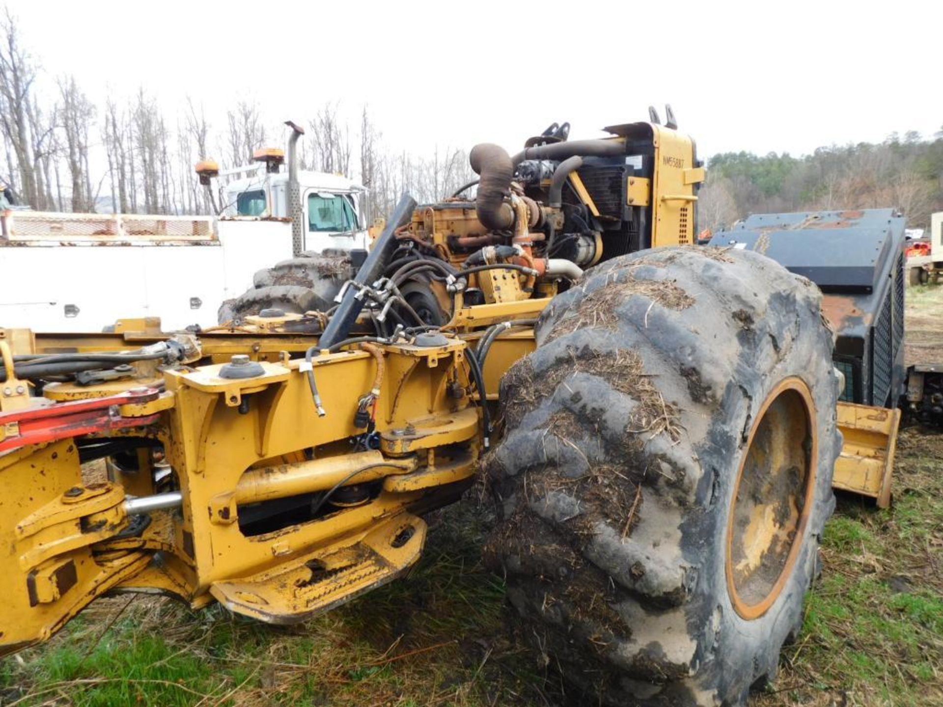 Caterpillar 525C Wheel Skidder (AS, IS) - Image 2 of 14