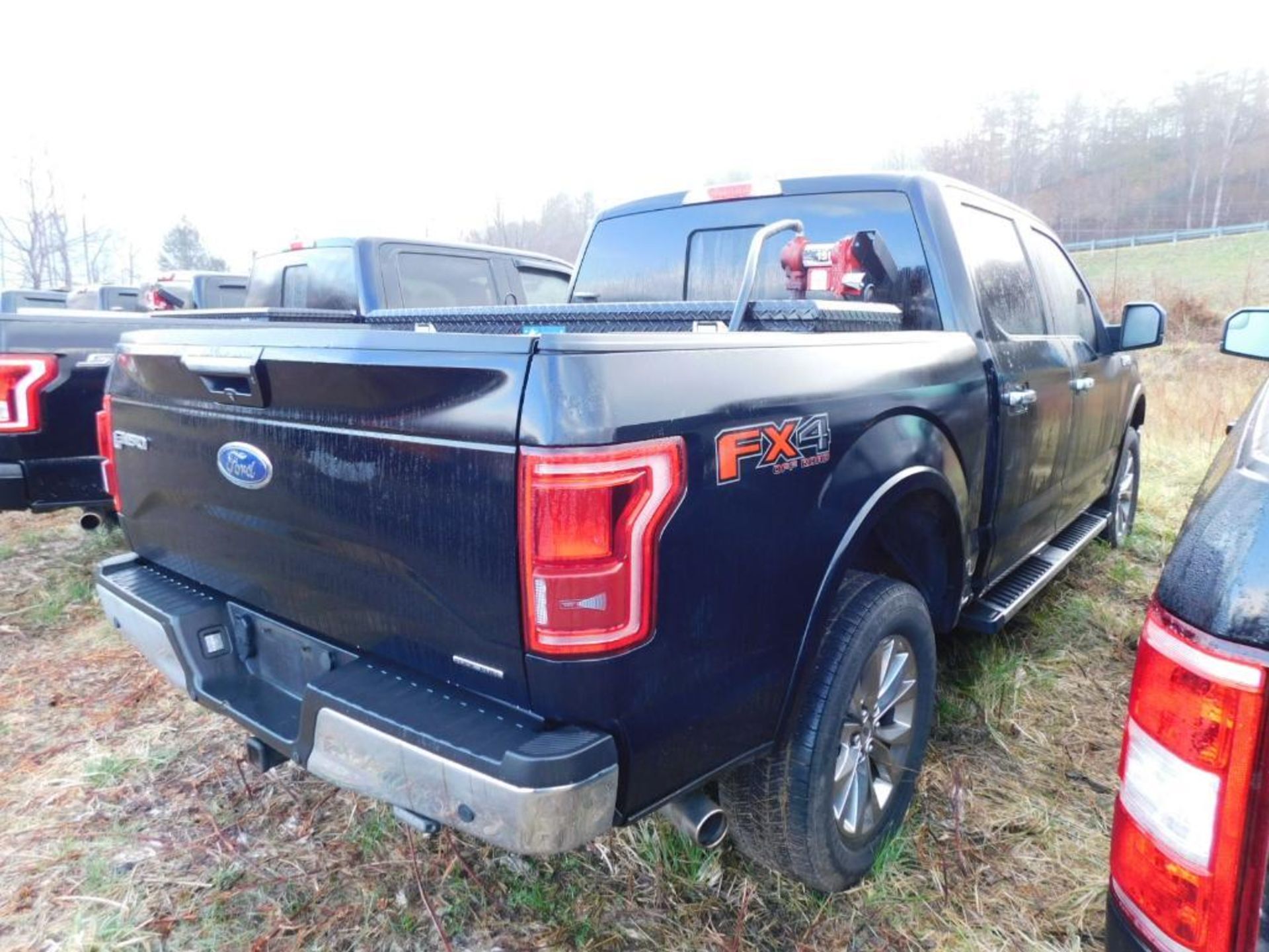 2016 Ford F150 Lariat Crew Cab, 4-Wheel Drive, 5.0 V8 Gasoline Motor, Auto, Moon Roof, 5'6" Bed w/To - Image 5 of 13