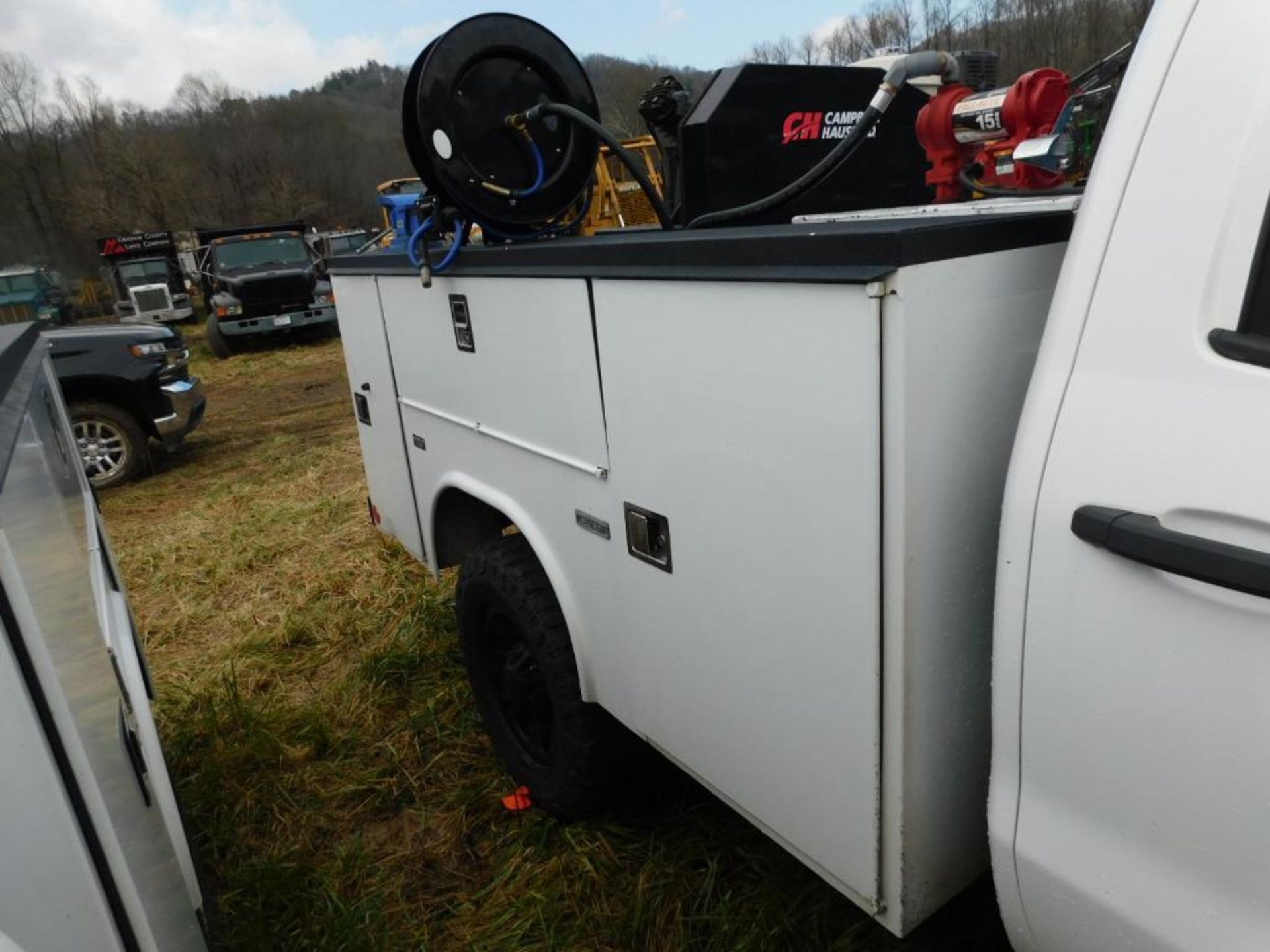 2018 GMC Sierra 2500 HD Crew Cab, 4-Wheel Drive Mechanics Truck, 6.0 Liter Vortec, V8, Gasoline Moto - Image 7 of 13