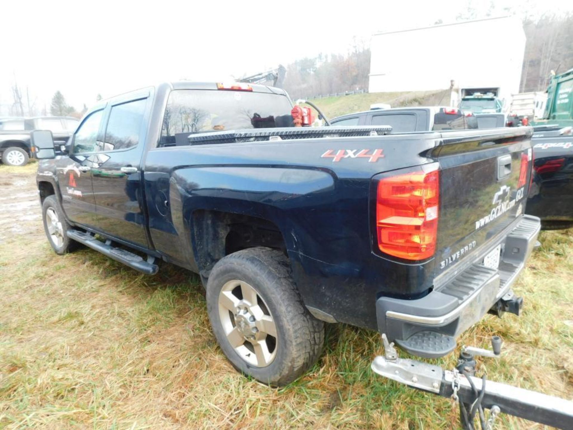 2019 Chevy Silverado 2500 HD Crew Cab, 4-Wheel Drive, V8 Vortec, Gasoline Motor, Auto, VIN 1GC1KREG7 - Image 4 of 9