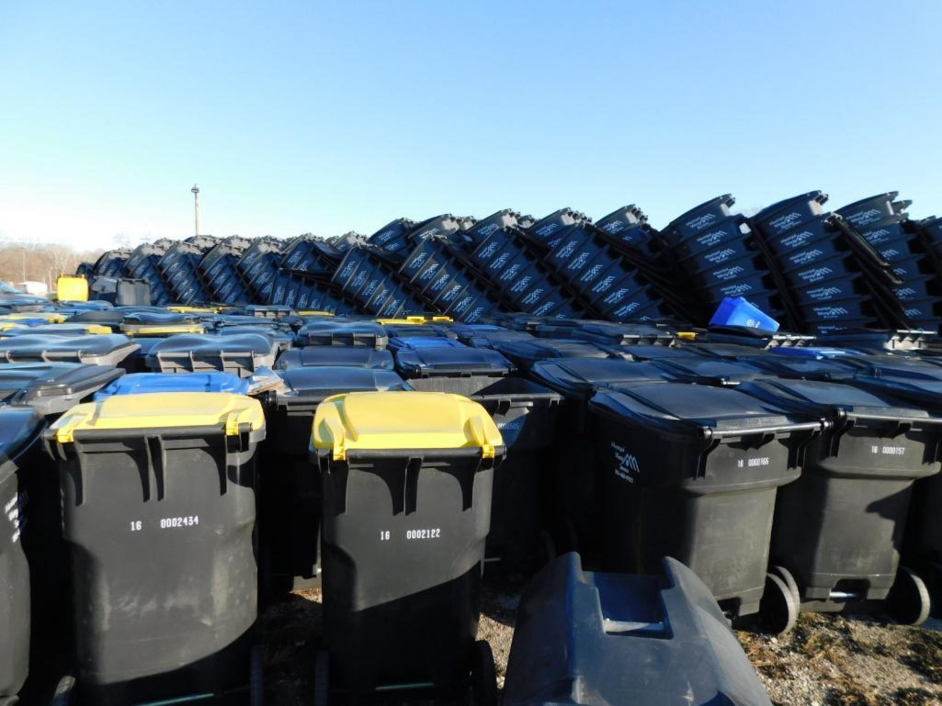 LOT: (100) Assorted Toter, Toter Recycling, Otto, SSI Schaeffer Portable Two Wheel Carts Garbage & R - Image 4 of 79