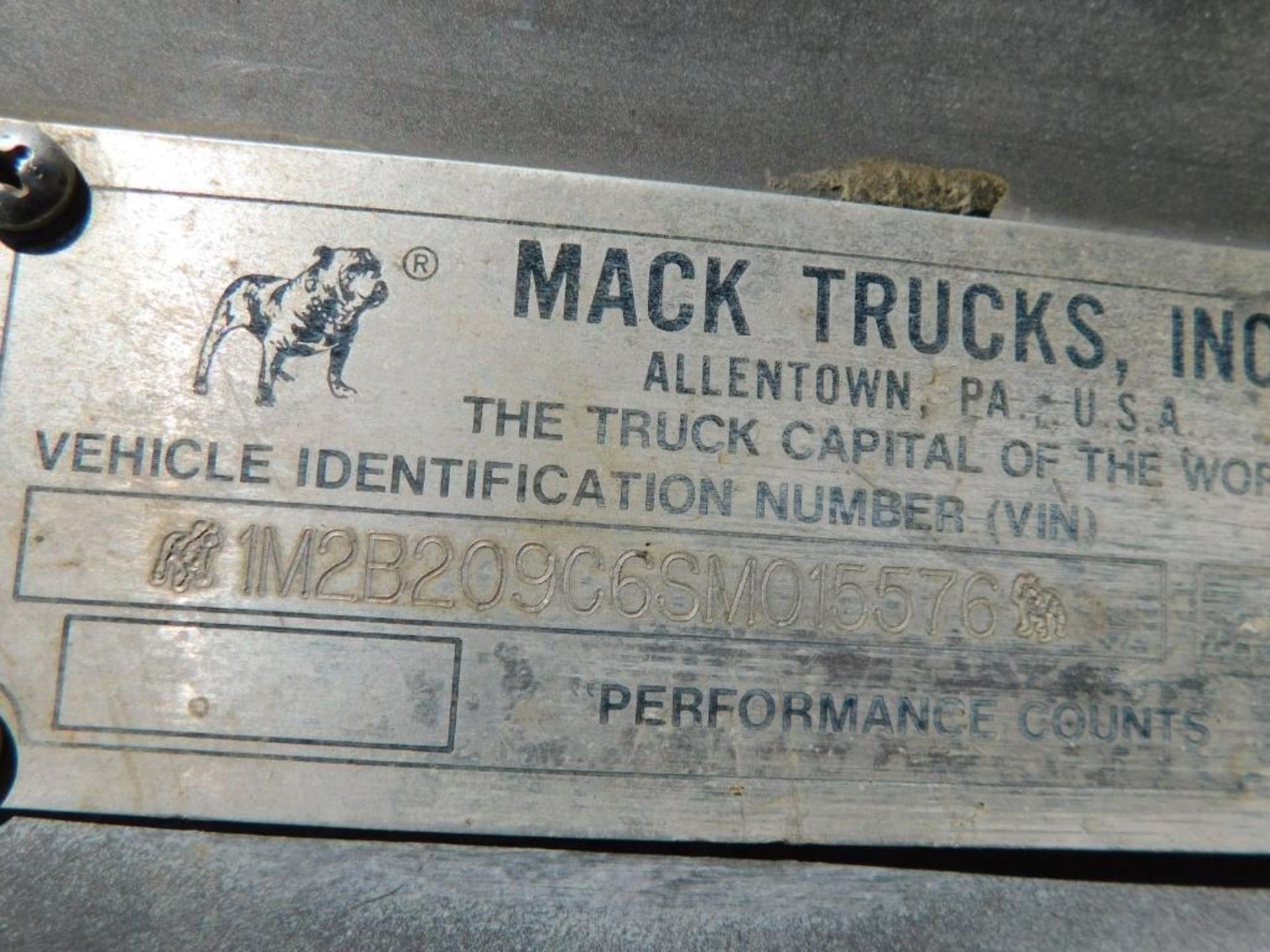 1995 Mack T. A. Roll Off Truck Model DM690S, VIN 1M2B209C65M015576, 1995 Galbreath 60,000 Lb. - Image 30 of 30