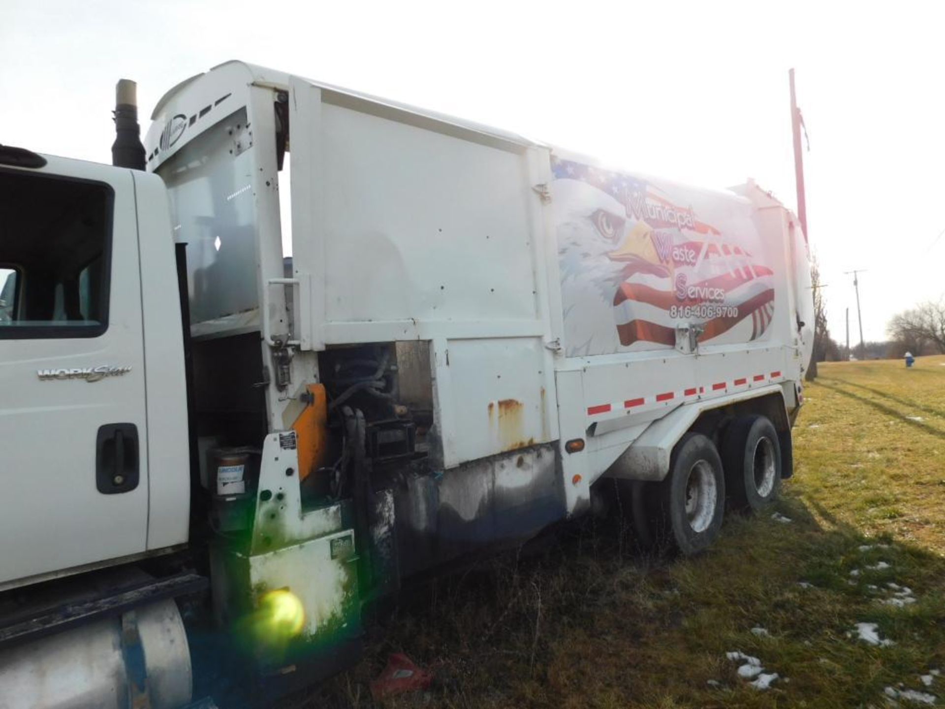 2011 International T.A. Automated Side Loader Garbage Truck Model Work Star 7400, VIN - Image 8 of 20