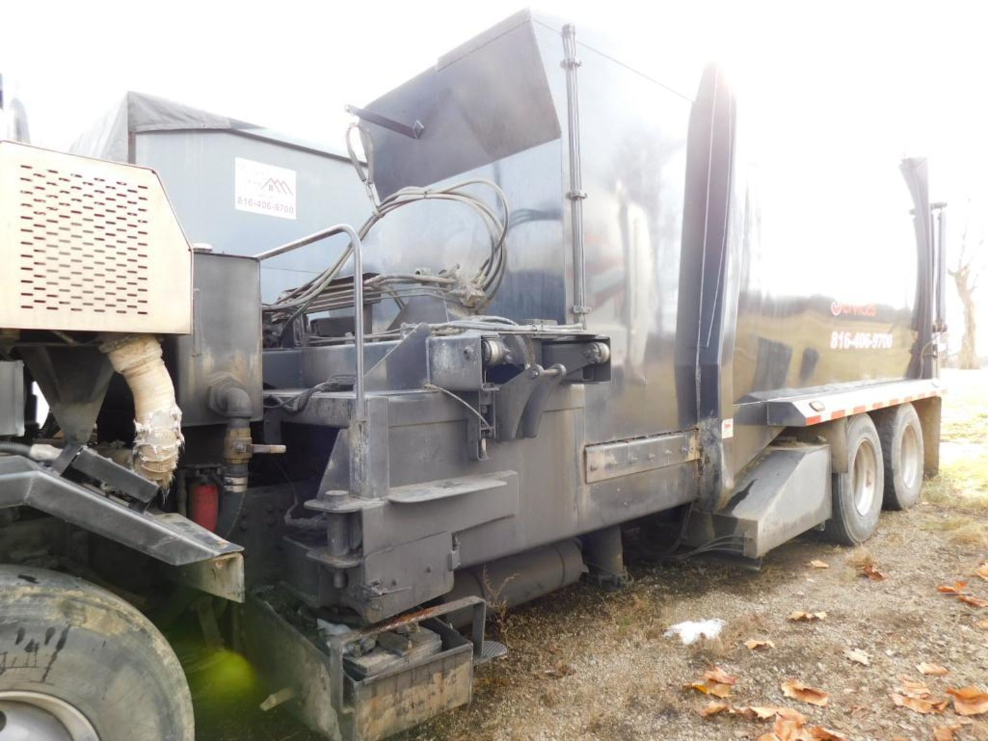 2010 Peterbilt T.A. Automated Side Loader Garbage Truck Model PB320, VIN 3BPZL50X2AF720010, Diesel - Image 9 of 20