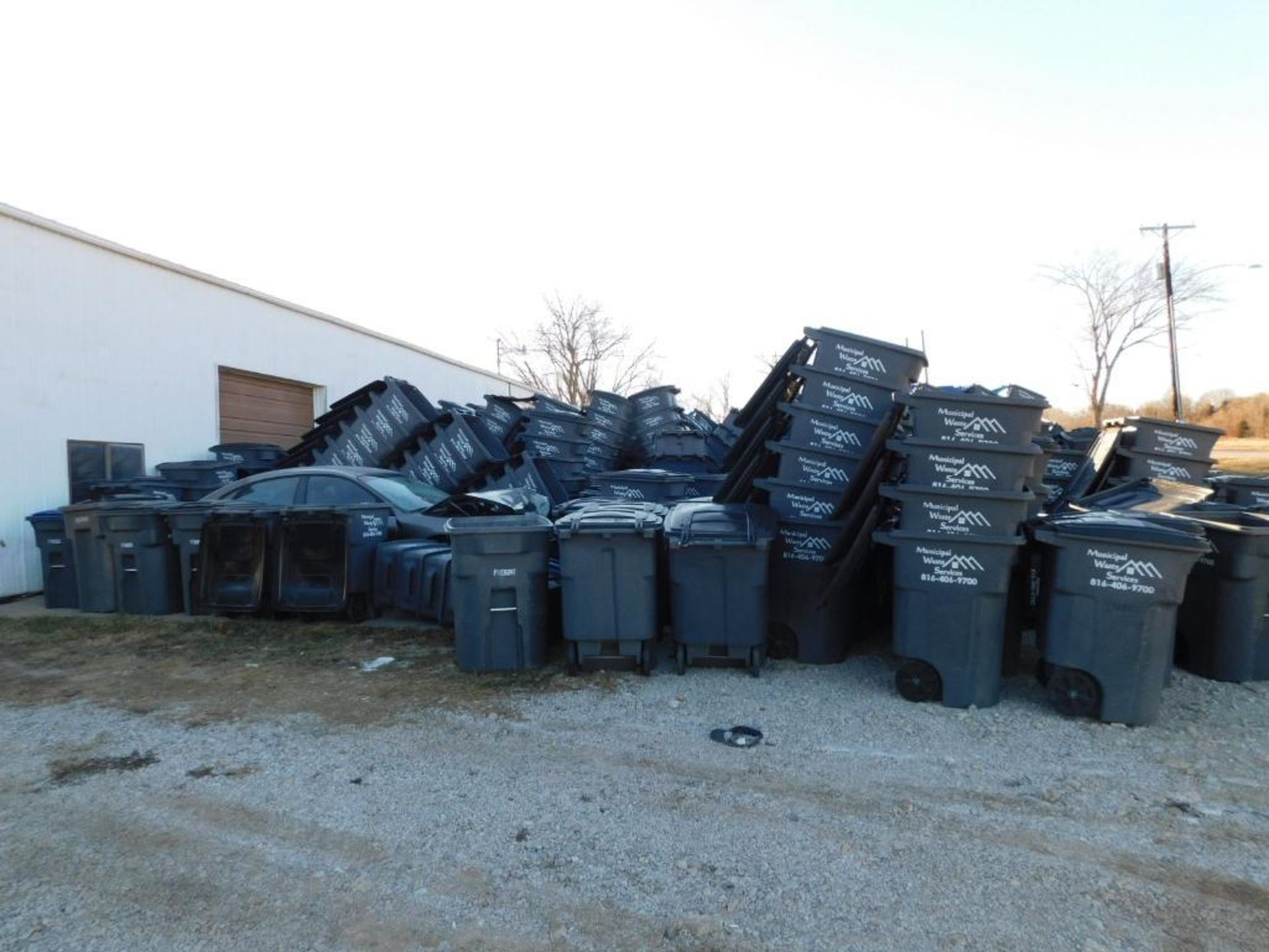 LOT: (100) Assorted Toter, Toter Recycling, Otto, SSI Schaeffer Portable Two Wheel Carts Garbage & R - Image 64 of 79