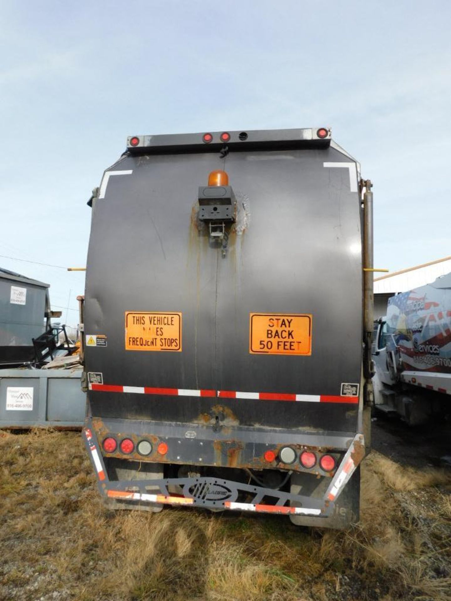 2009 Freightliner T.A. Automated Side Loader Garbage Truck Model Business Class M2, VIN - Image 15 of 26