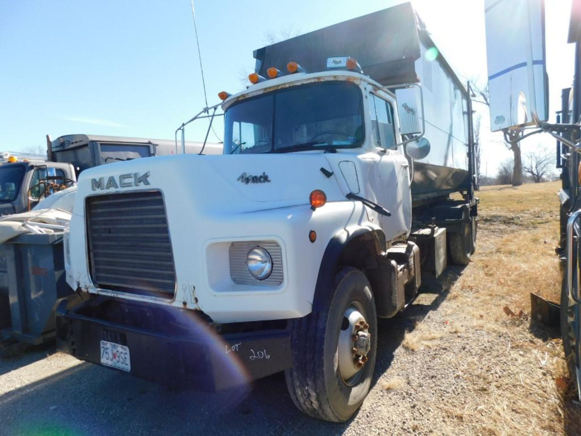 1995 Mack T. A. Roll Off Truck Model DM690S, VIN 1M2B209C65M015576, 1995 Galbreath 60,000 Lb. - Image 2 of 30