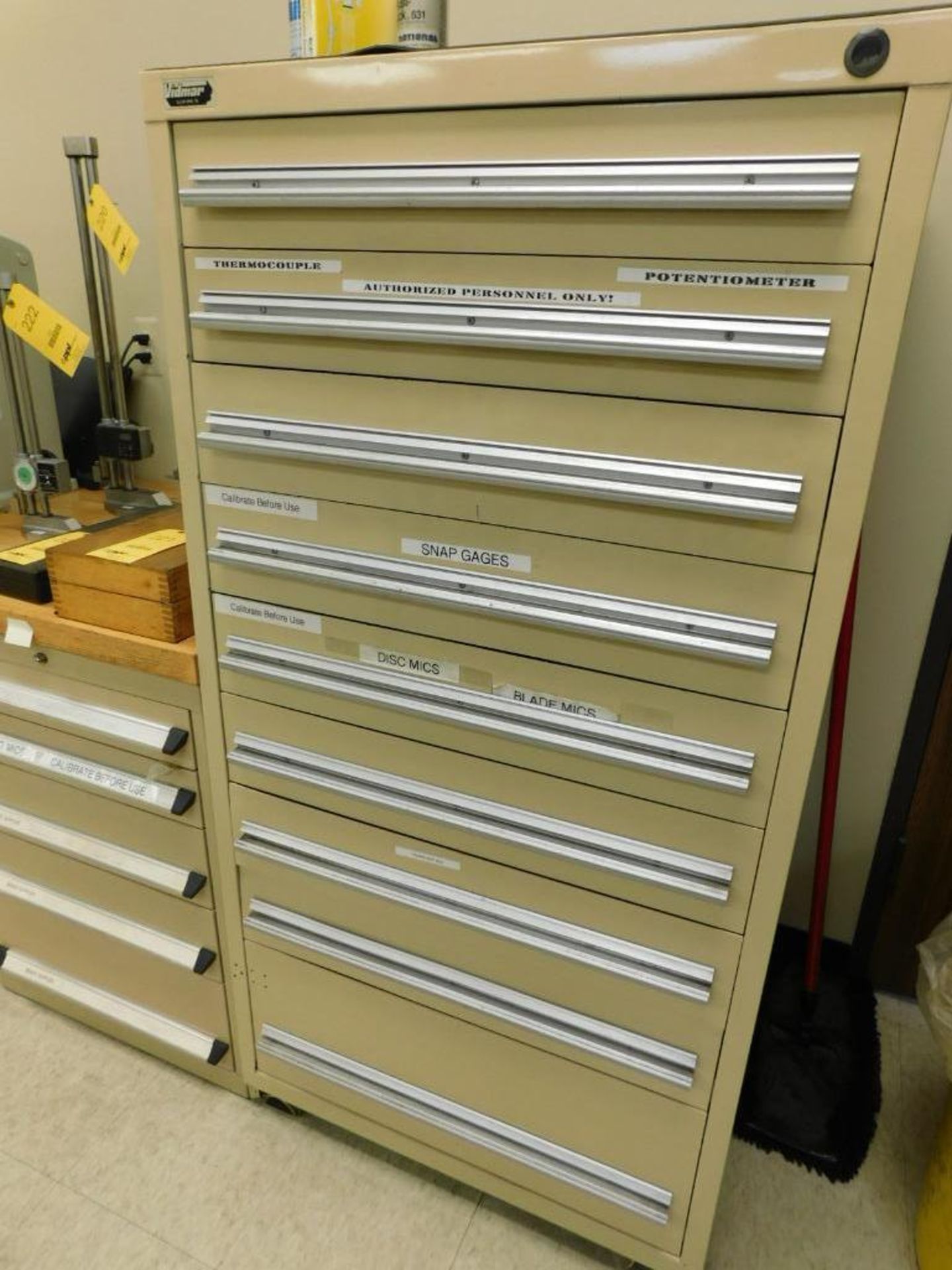 Vidmar 9-Drawer Tooling Cabinet w/Contents