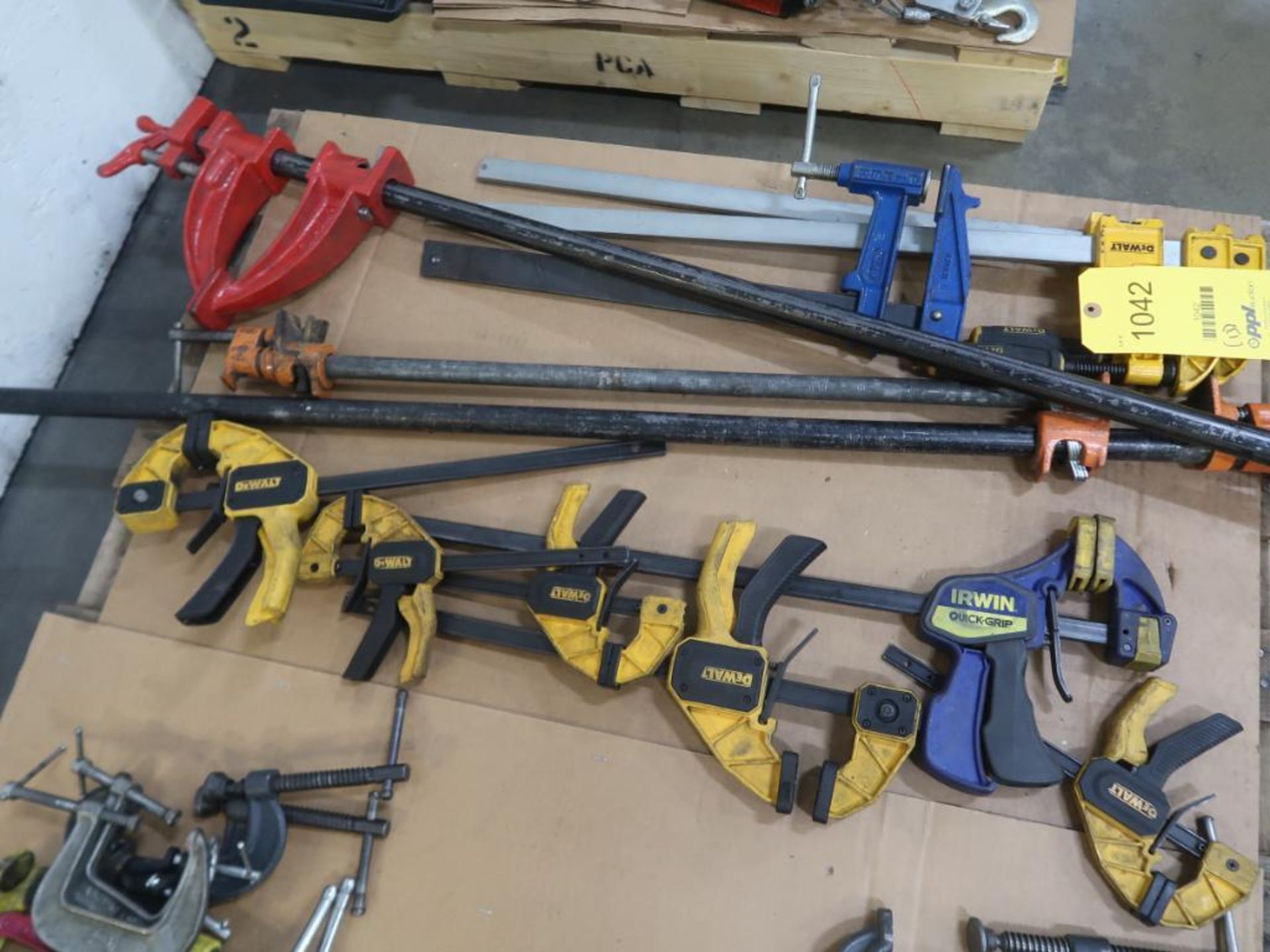 LOT: (13) Assorted Bar Clamps (LOCATION: 4600 BELOIT DR., SACRAMENTO, CA 95838)