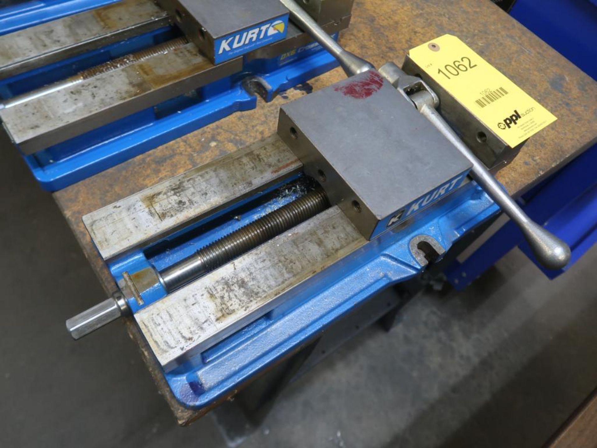 Kurt Machinist Vise, 6" (LOCATION: 4600 BELOIT DR., SACRAMENTO, CA 95838)