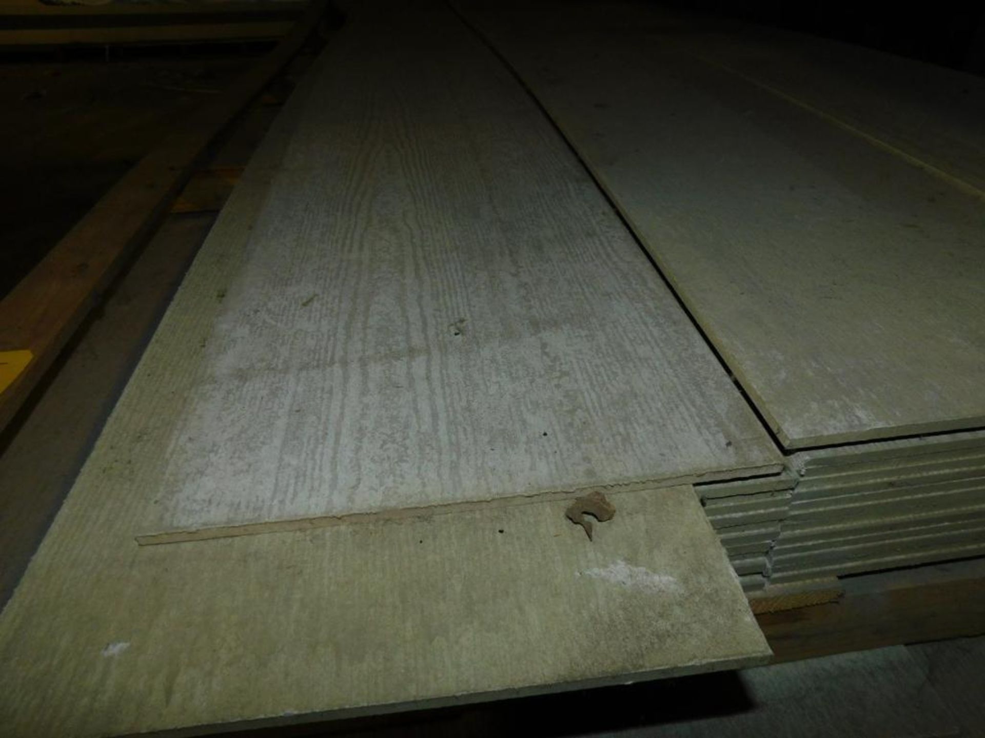 LOT: (180) Hardie Plank .31 x 12 x 144" Cedarmill Siding - Image 2 of 4