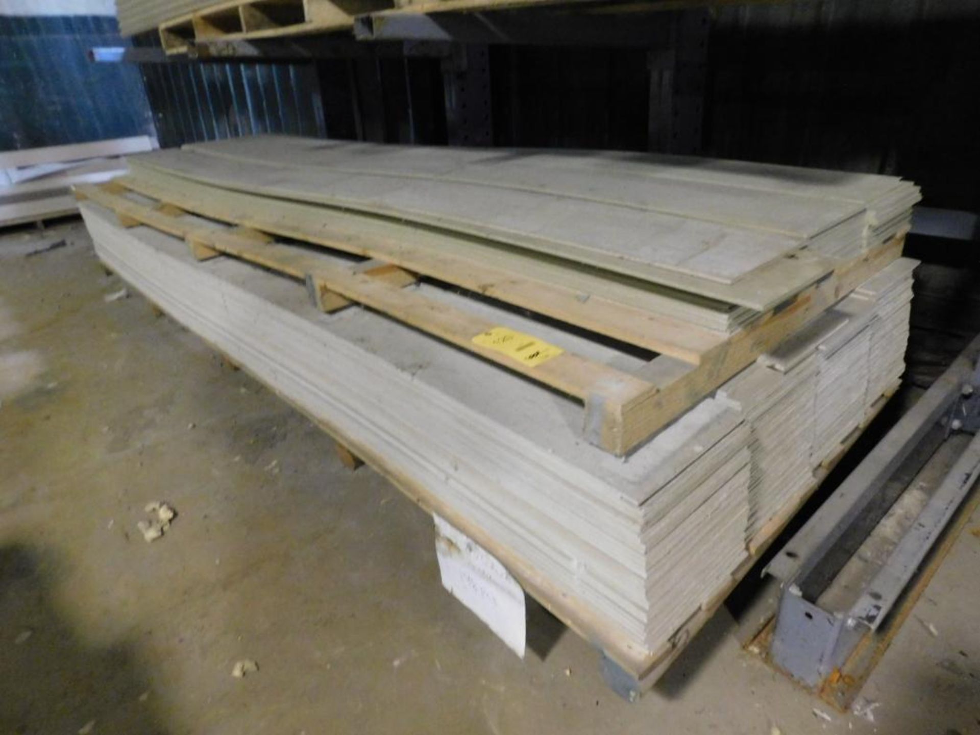 LOT: (180) Hardie Plank .31 x 12 x 144" Cedarmill Siding - Image 4 of 4