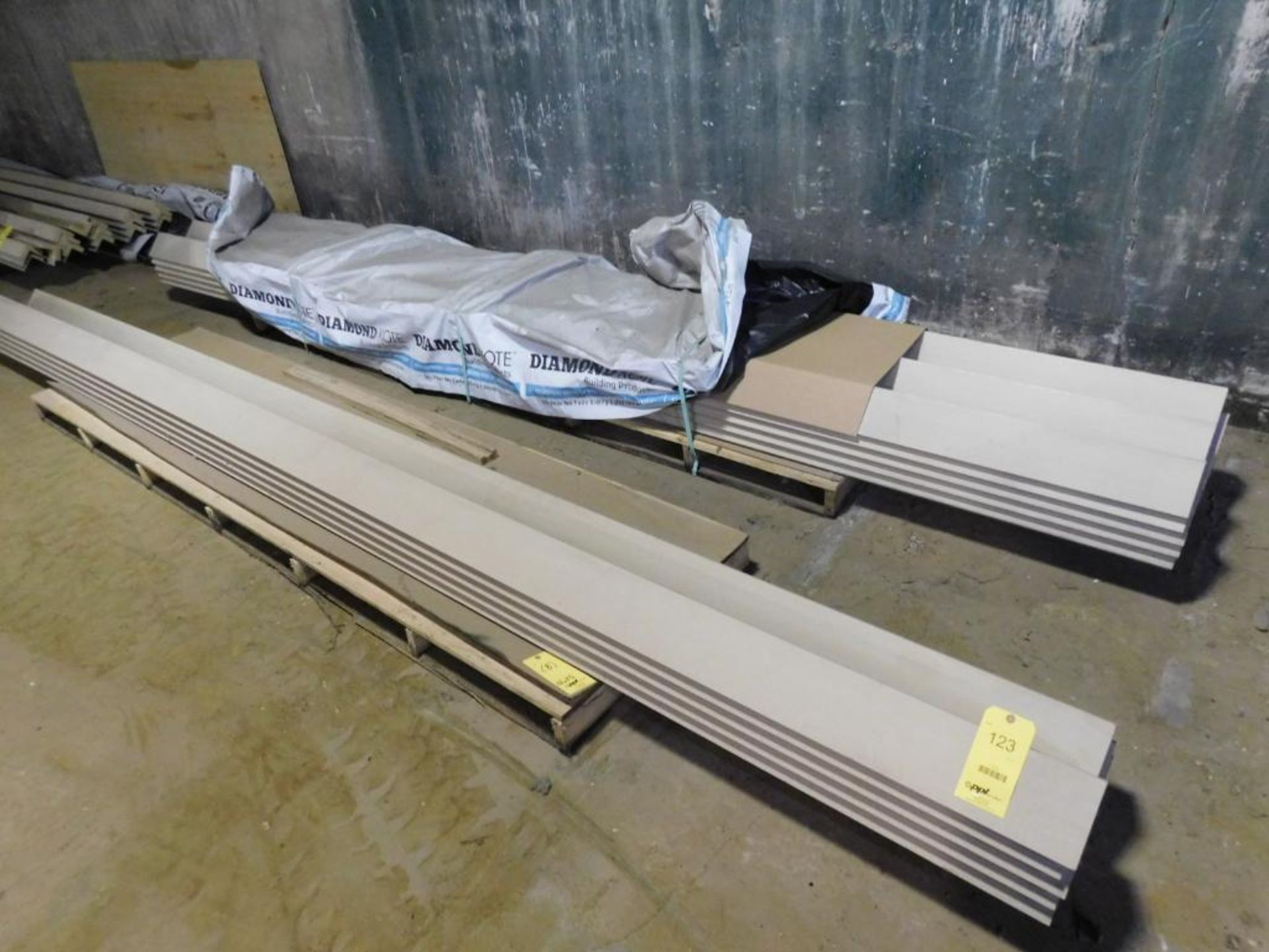 LOT: (23) Engineered Lumber Corner Boards, 1" x 5-1/2" x 16', Smooth Finish - Image 5 of 5