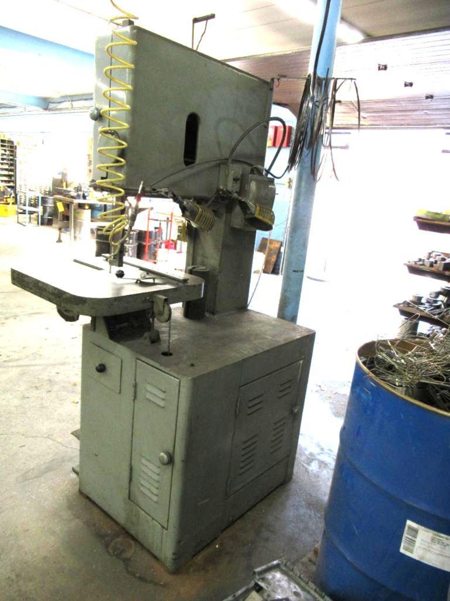 Grob Vertical Band Saw w/18" Throat, 24" x 24" Tilting Table & Blade Welder - Image 2 of 3
