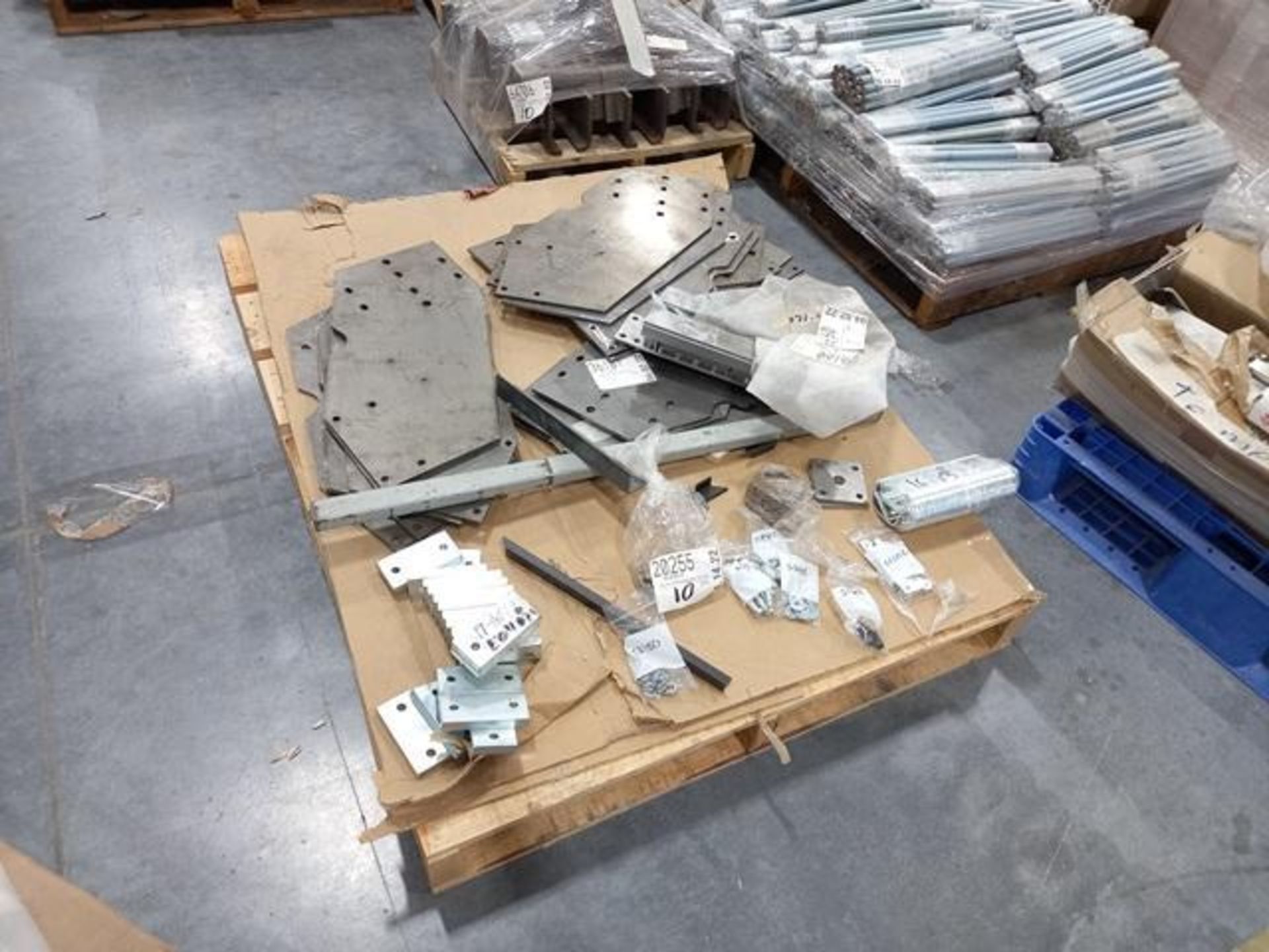 LOT: (100 approx.) Pallets of Assorted Materials Which Include, Metal Parts for Screens, Aluminum - Image 93 of 148