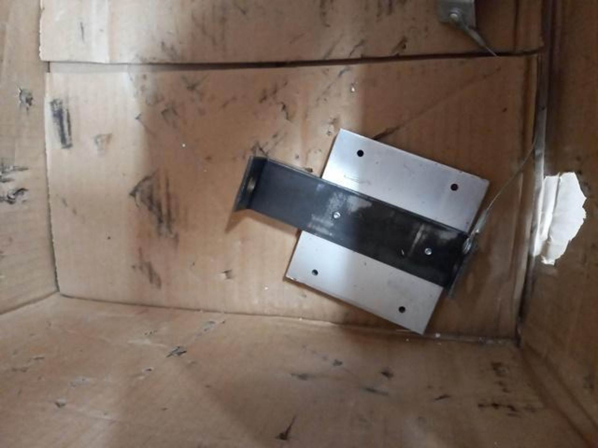LOT: Miscellaneous Materials And Fittings: (703) Pieces Of Leg Mechanism Slide-In Bracket, (1187) - Image 16 of 20