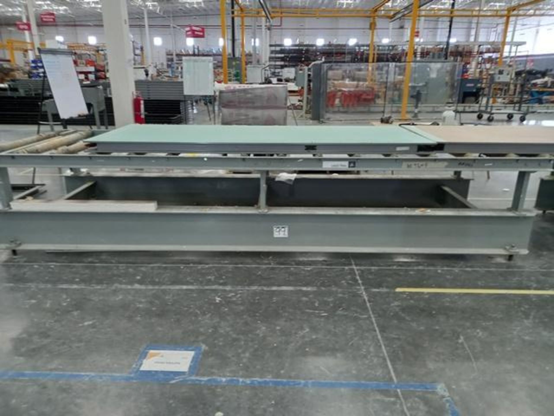 LOT: (1) Roll Conveyor Section of 4 X 1.48 M, (1) Roll Conveyor Section of 7.03 X 1.48 M (Tag: - Image 5 of 8