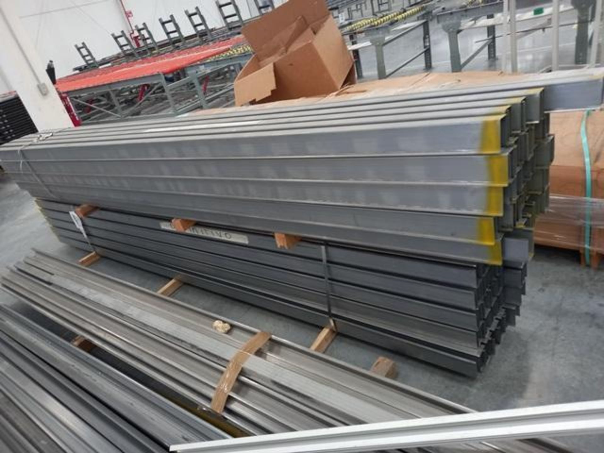 LOT: (30 approx.) Pallets, w/Aluminum Profile, Metal Canelta, Parts for Screens, Foam Boards, - Image 17 of 34