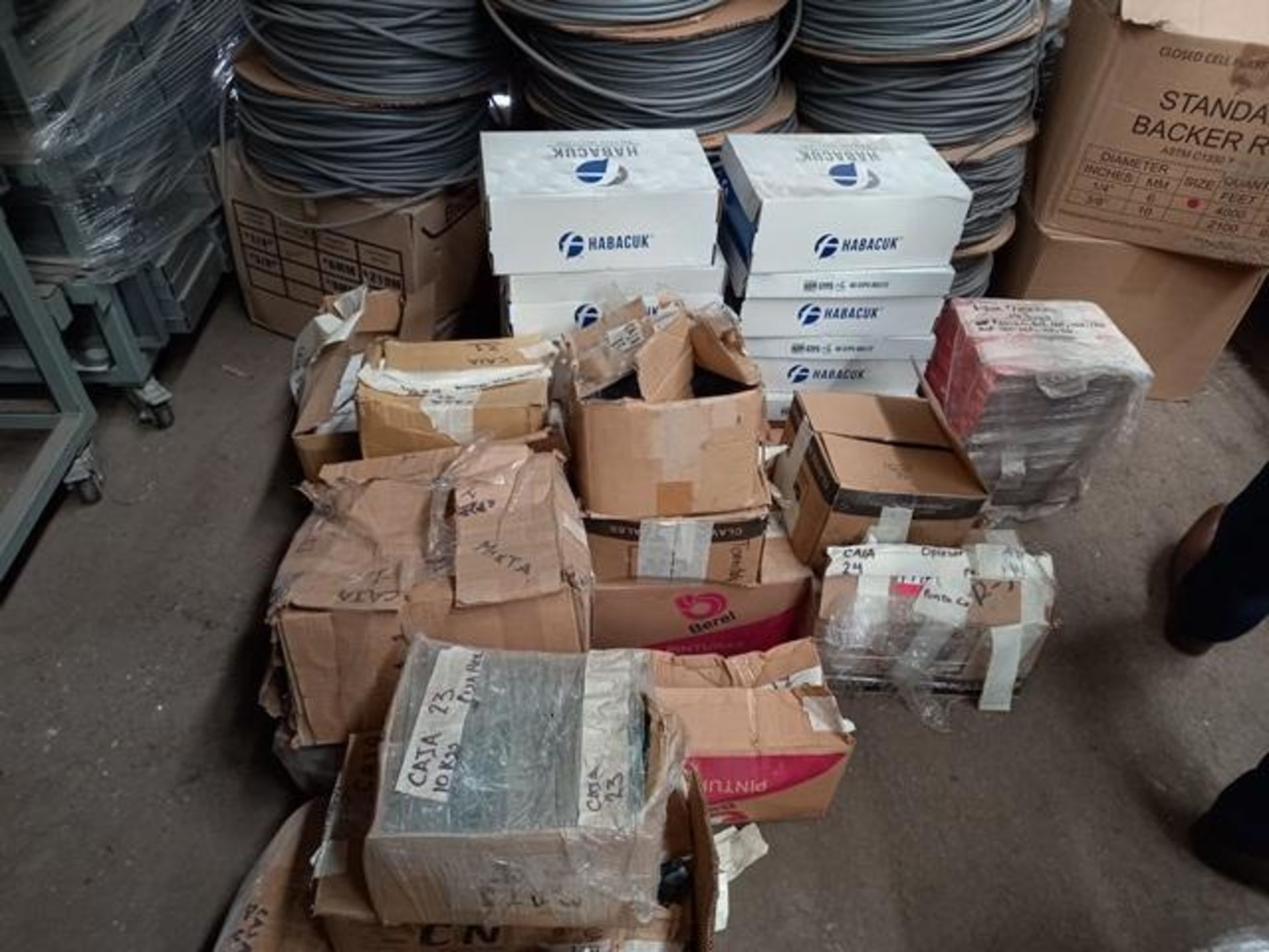 LOT: (50,000 approx.) Assorted Pieces of Hardware Material, Including Bolts, Nuts, Pijas, Plugs, - Image 6 of 17