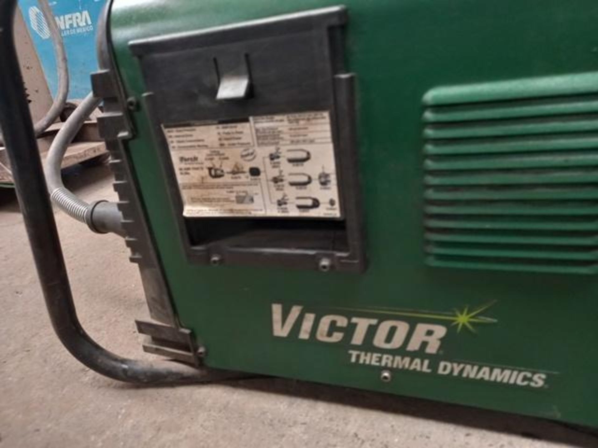 Victor Cutmaster 52 Welding Machine, S/N: 1835034403: Cutting Capacity of 1/2 In (12 Mm) Cuts Mild - Image 5 of 9