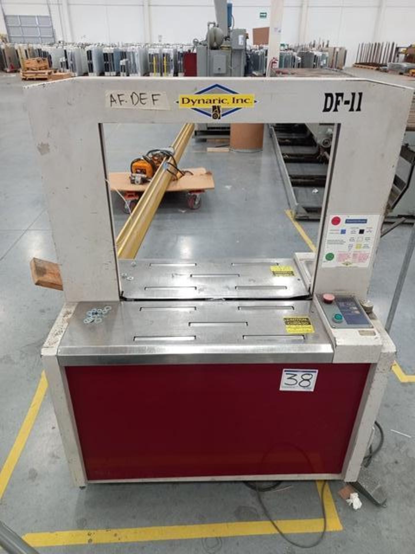 Dynaric Inc DF11 Polypropylene Strapping Machine, S/N: 10393: Size: 29" X 25" (Tag: Huf15375) ( - Image 3 of 5