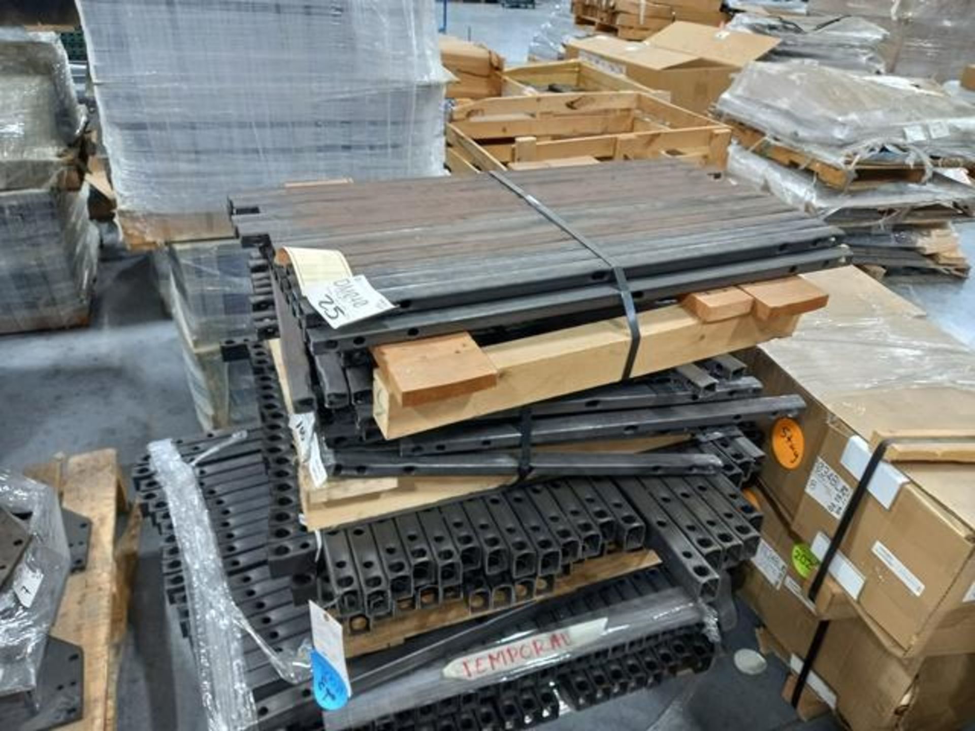 LOT: (100 approx.) Pallets of Assorted Materials Which Include, Metal Parts for Screens, Aluminum - Image 45 of 148