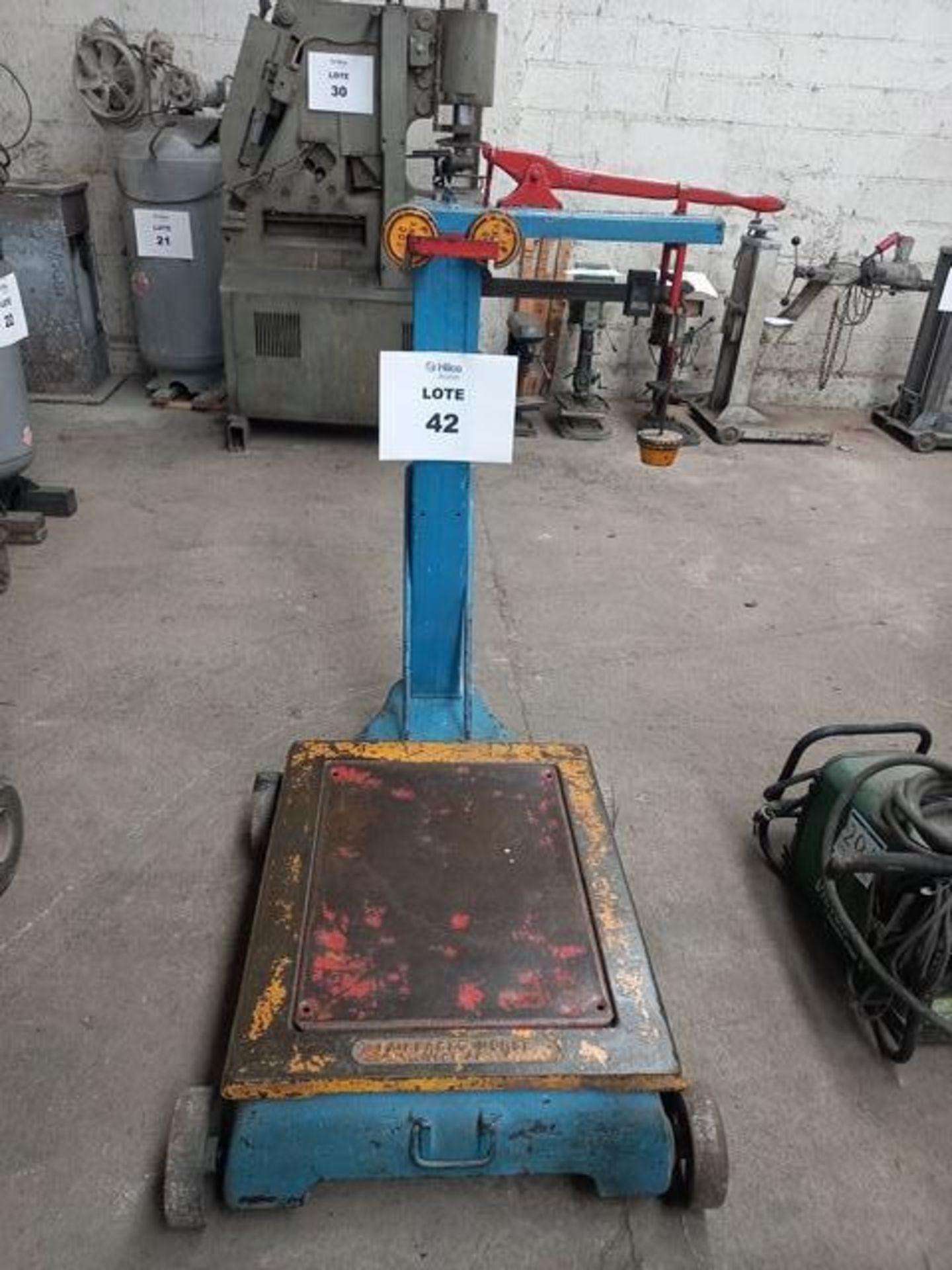 Fairbanks Morse Mechanical Scale: Carbon Steel Frame, on Wheels (Label: 42) (Location: Pachuca, - Image 2 of 10