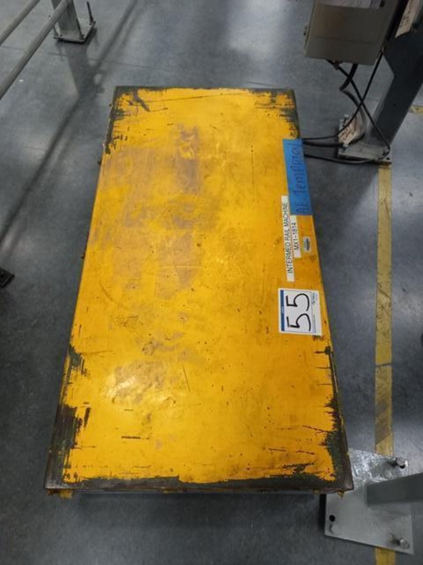 Max Lift Table Electric Lift Table: 3,500 Pounds (Tag: Huf15855) (Location: Cienega De Flores, Nuevo