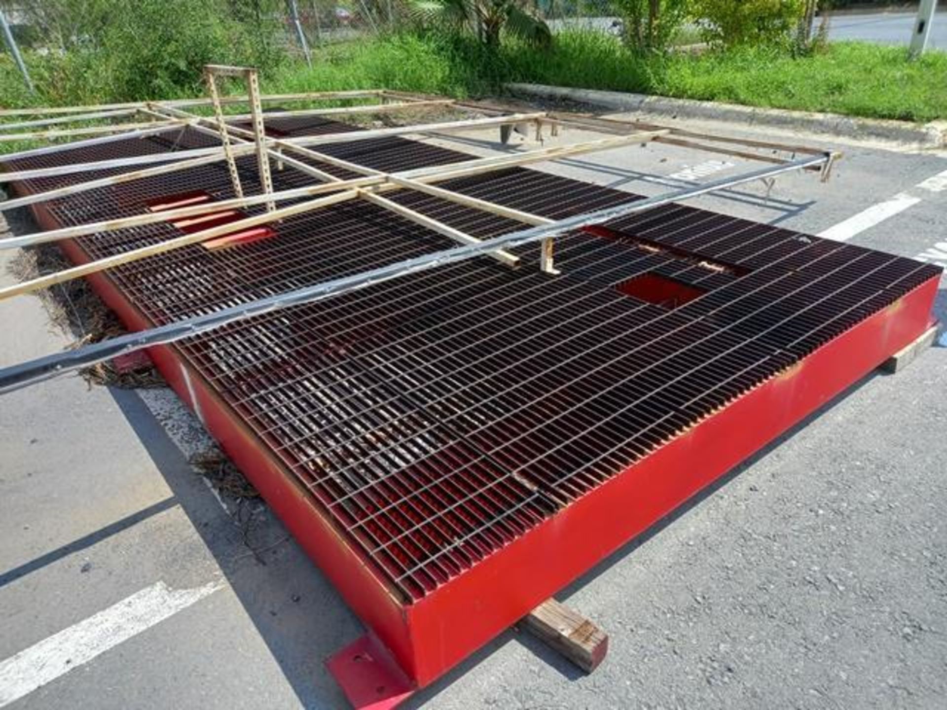 Exhibition Platform Tubular Structure and Grids, Dimensions: 6 M. Long x 2.4 M. Wide (Location: