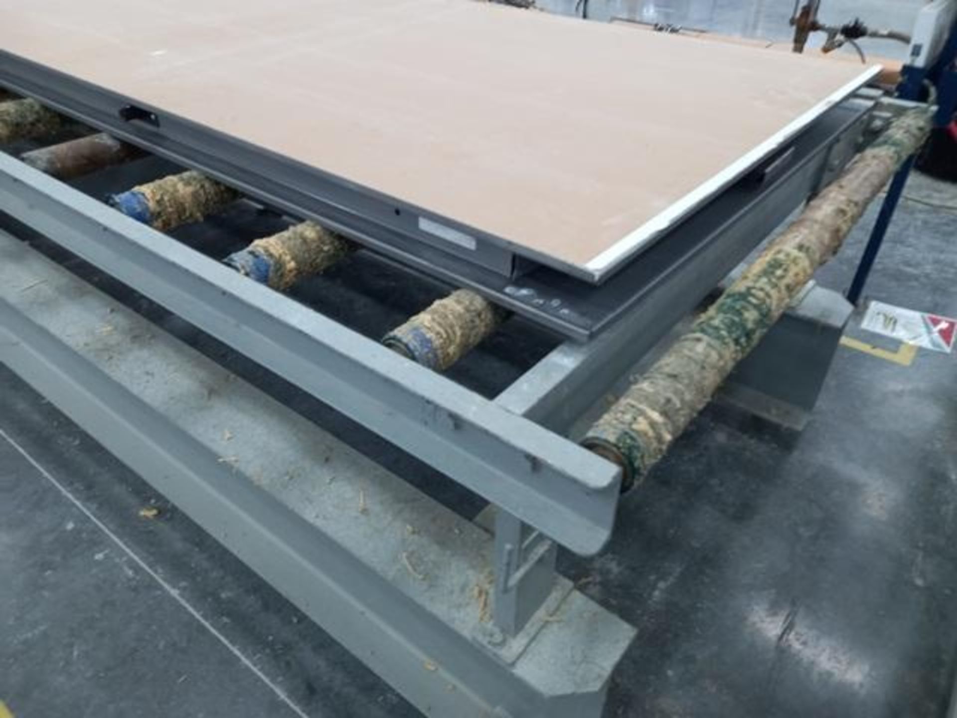 LOT: (1) Roll Conveyor Section of 4 X 1.48 M, (1) Roll Conveyor Section of 7.03 X 1.48 M (Tag: - Image 4 of 8