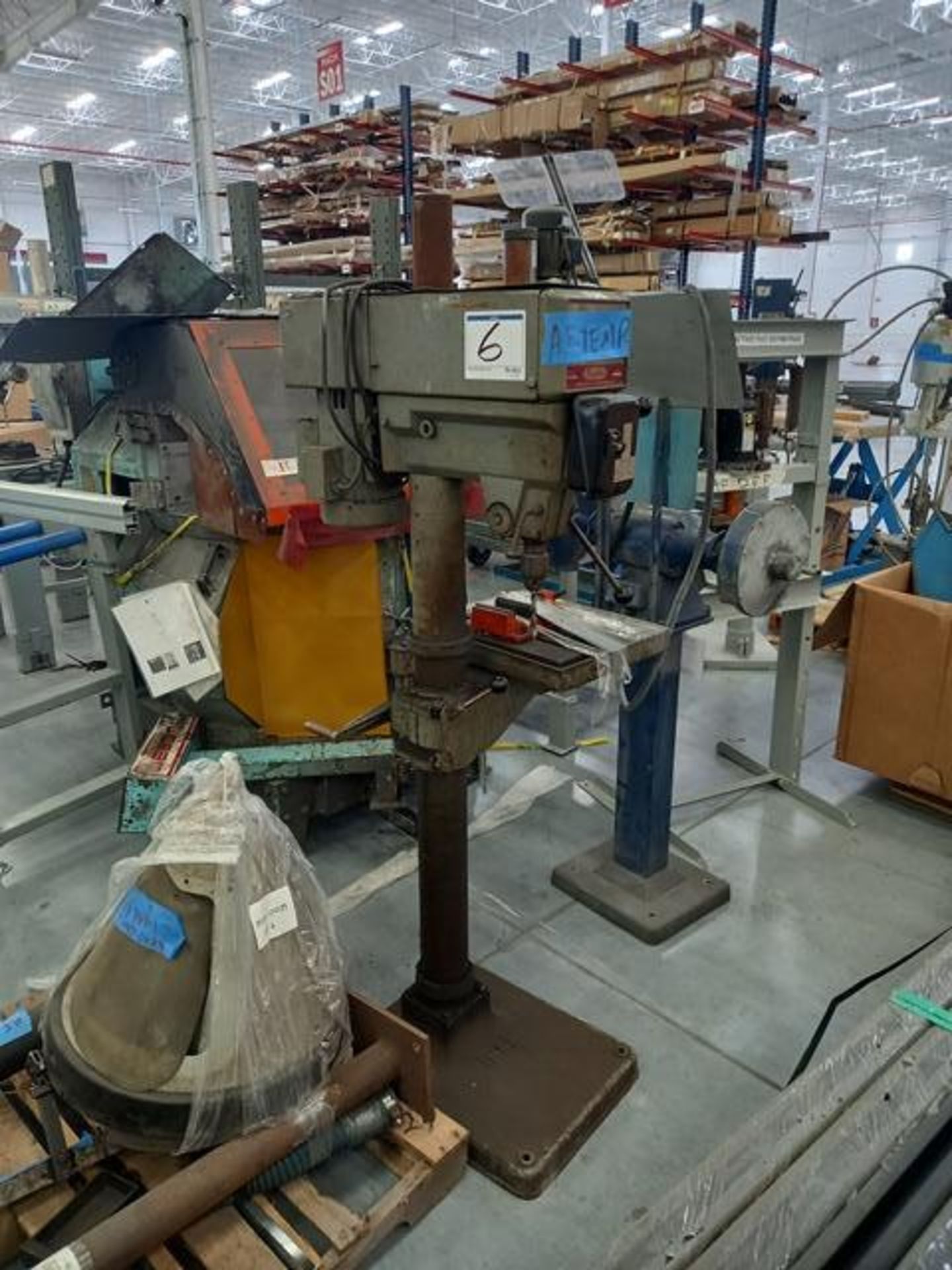 Dayton 3Z326 Drill Press, S/N: 28-01652,17" Stroke, Belt Drive (Tag: Huf15803) (Location: Cienega De