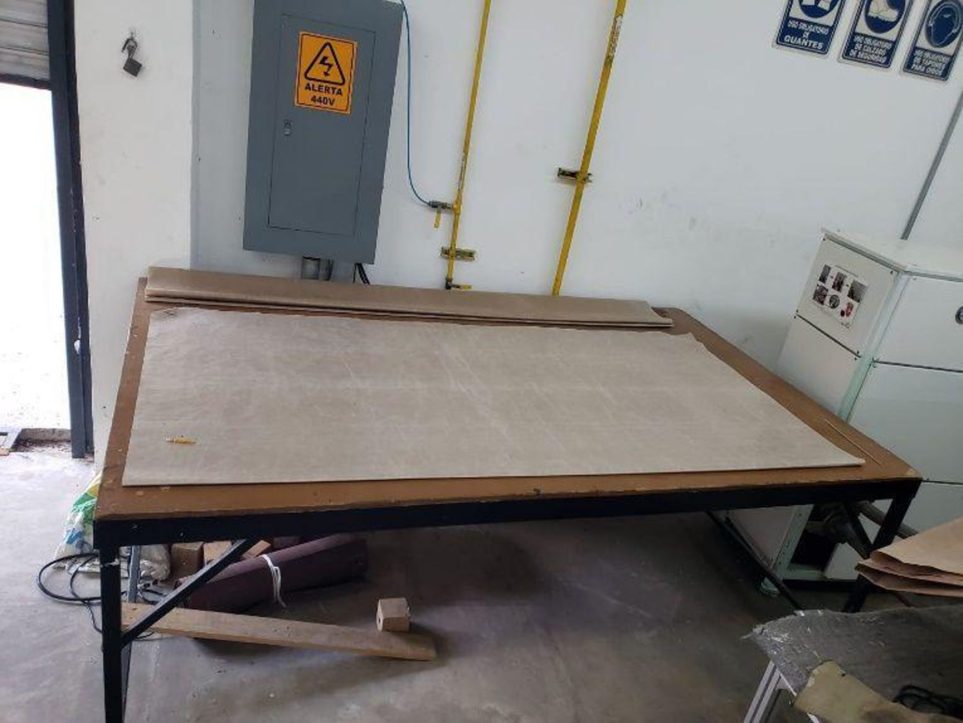 Laminator Working Table (Location: Merica, Yucatan) (REMOVAL DEADLINE 10-25-22, ABSOLUTELY NO