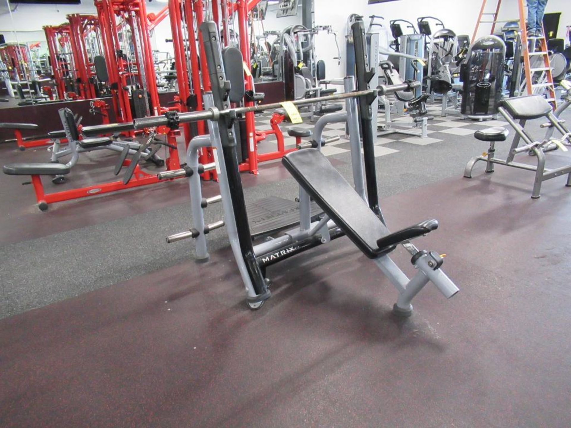 Matrix Model MG-A679B-04 Plated Loaded Bench Press, Spotting Deck, Plate Storage, Max Weight 400 lbs - Image 2 of 5