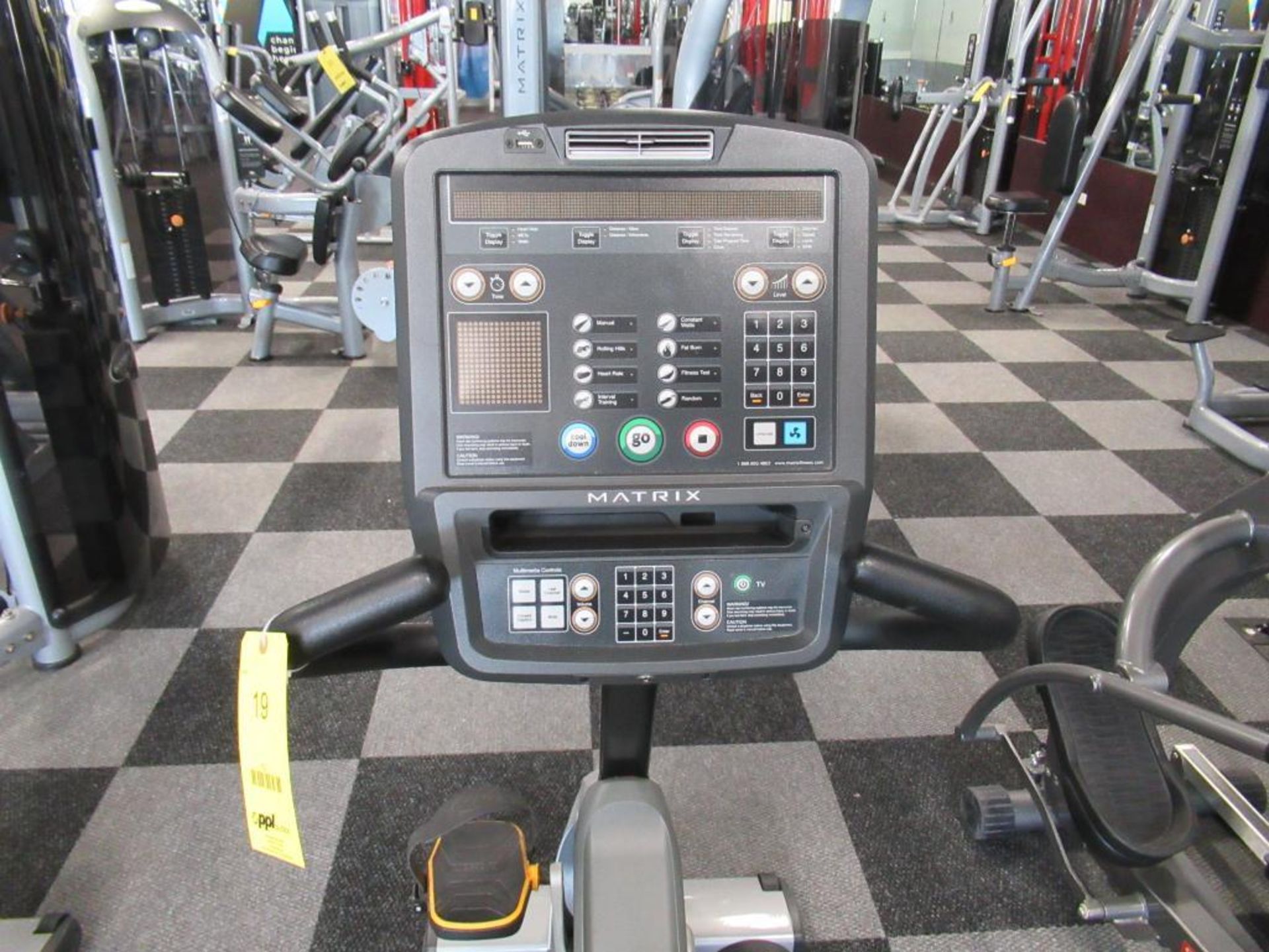 Matrix Recumbent Bike Model R-3X/5X/7X - Image 4 of 5