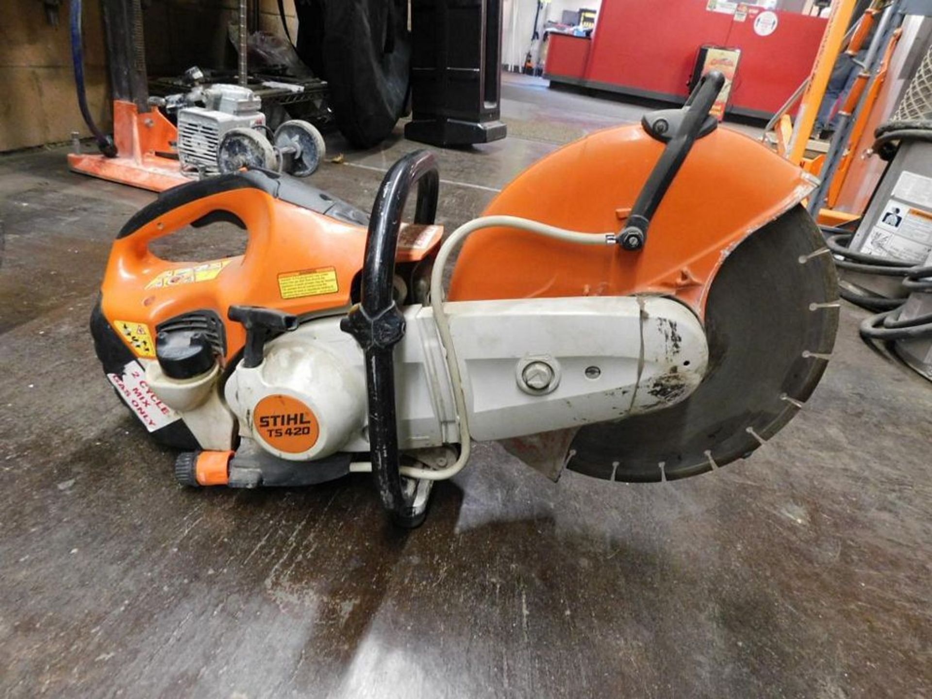 Stihl TS420 14" Gasoline Concrete Saw (LOCATION: 318 N. Milwaukee Ave., Wheeling, IL 60090) - Bild 2 aus 4