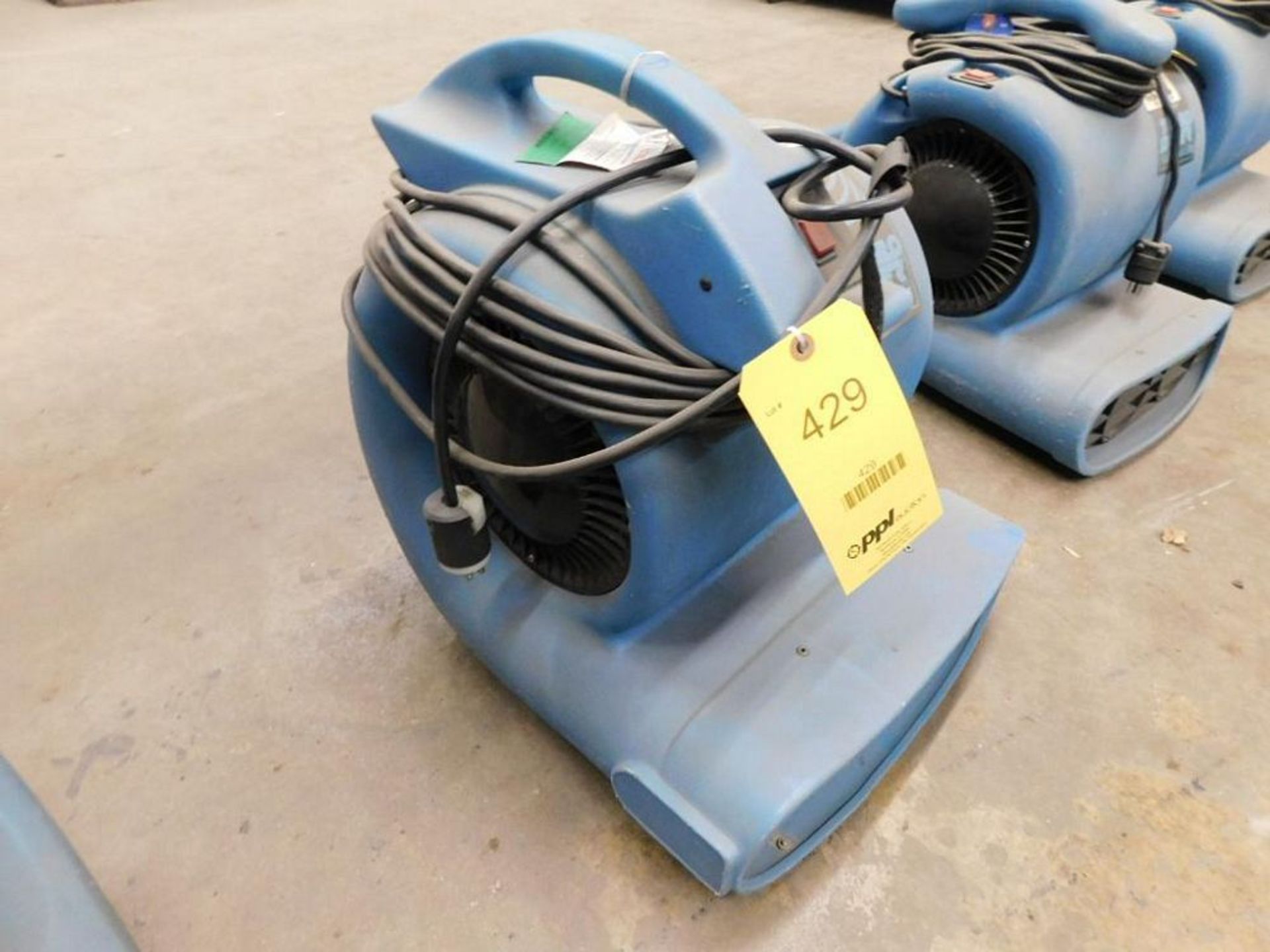 Dri-Eaz Sahara 1 Turbo Dryer Carpet Fan (LOCATION: 318 N. Milwaukee Ave., Wheeling, IL 60090)