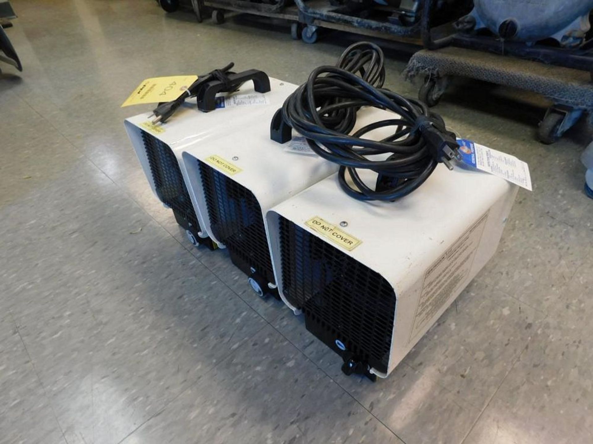 LOT: (3) Heat Wagon 1,500 watt Commercial/Industrial Movable Air Heaters (LOCATION: 318 N. Milwaukee - Image 2 of 5